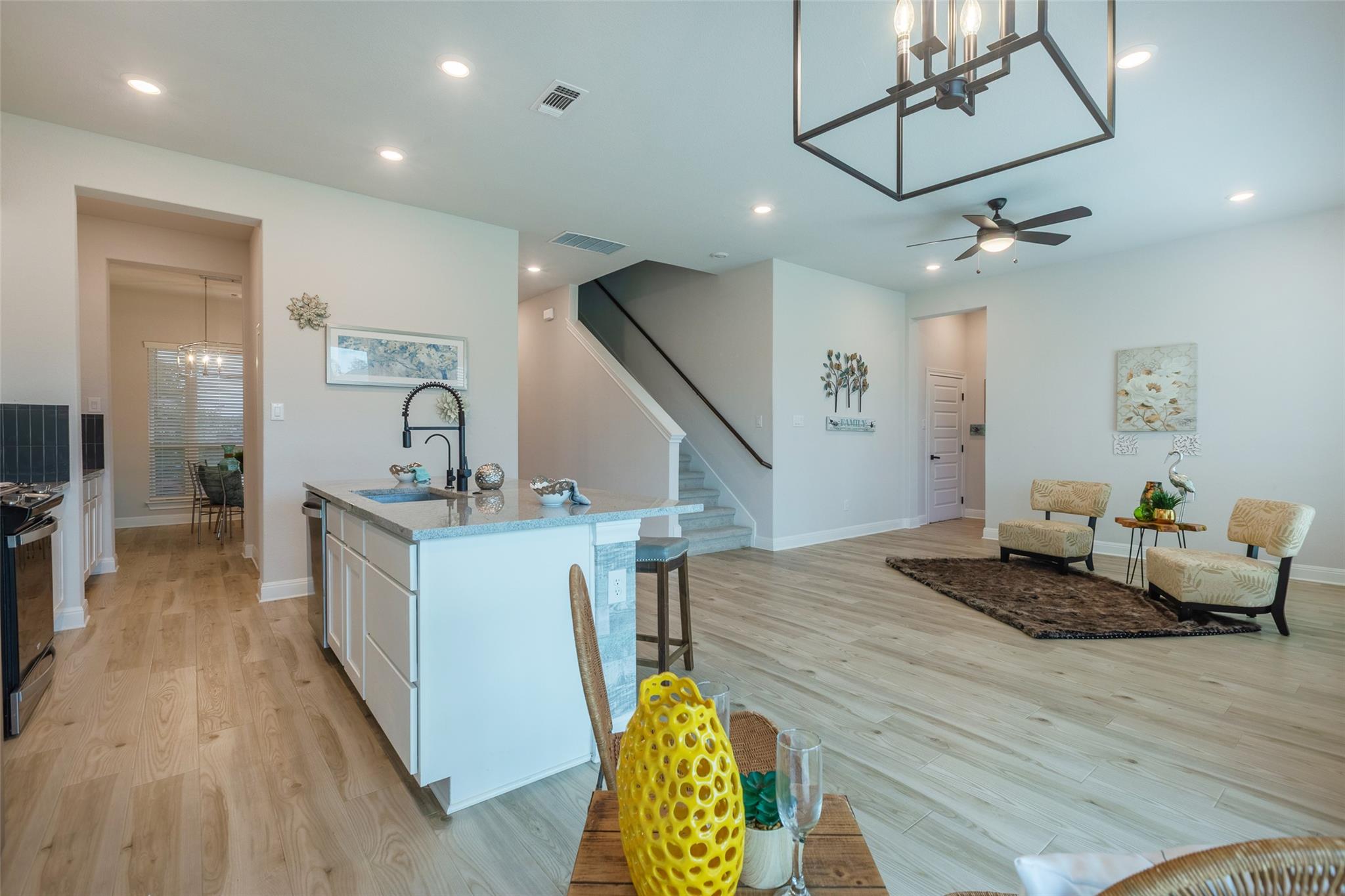 103 Periwinkle Ln, Bastrop, TX 78602