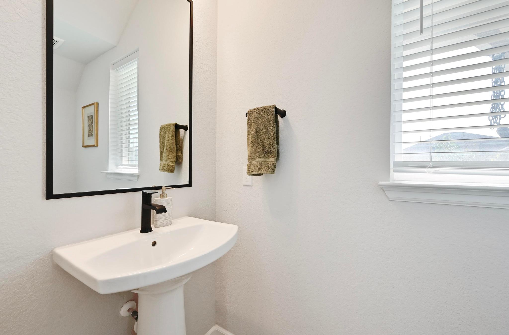 870 Texas Sage Loop, Buda, TX 78610