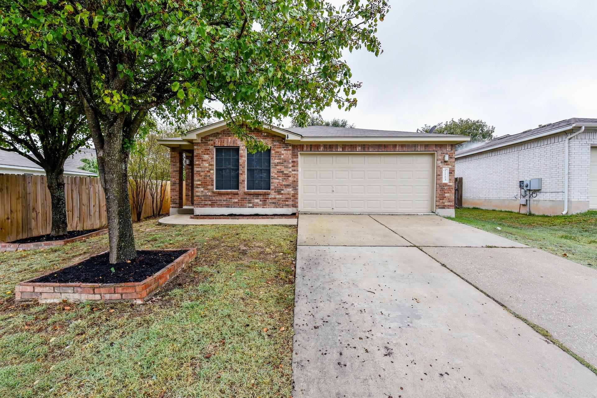 2113 Union St, Leander, TX 78641