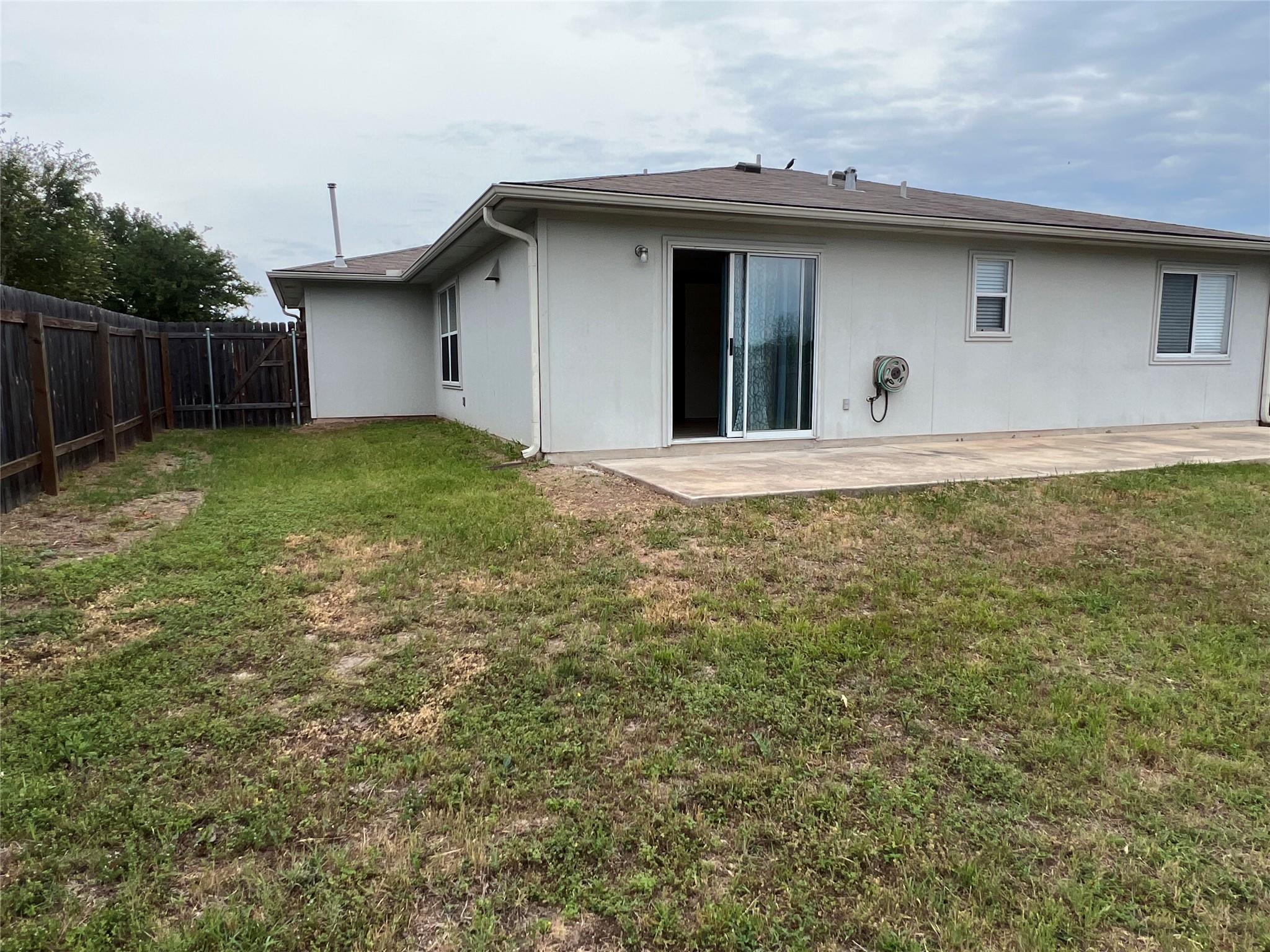 112 Mason Reed Cv, Kyle, TX 78640
