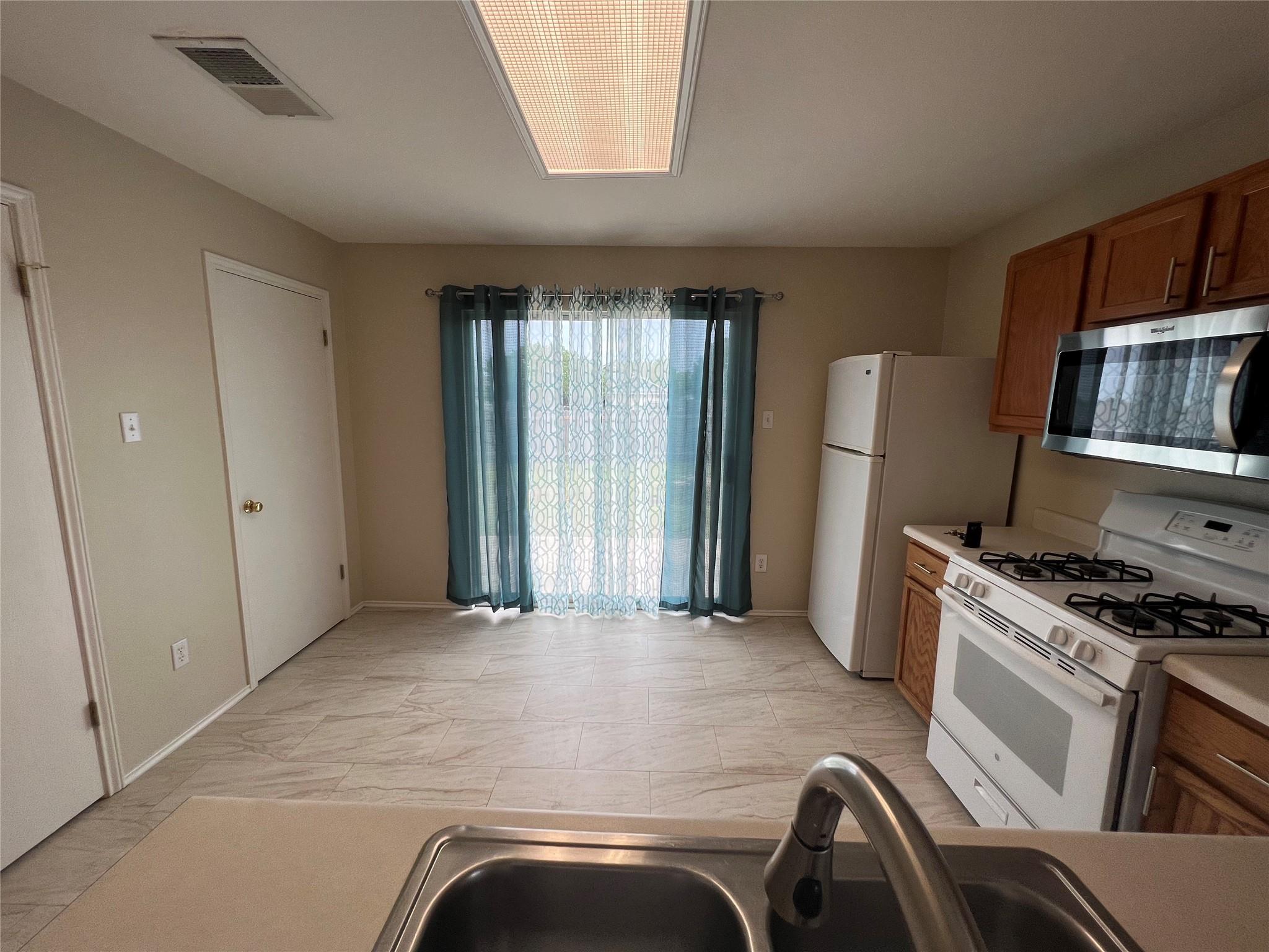 112 Mason Reed Cv, Kyle, TX 78640