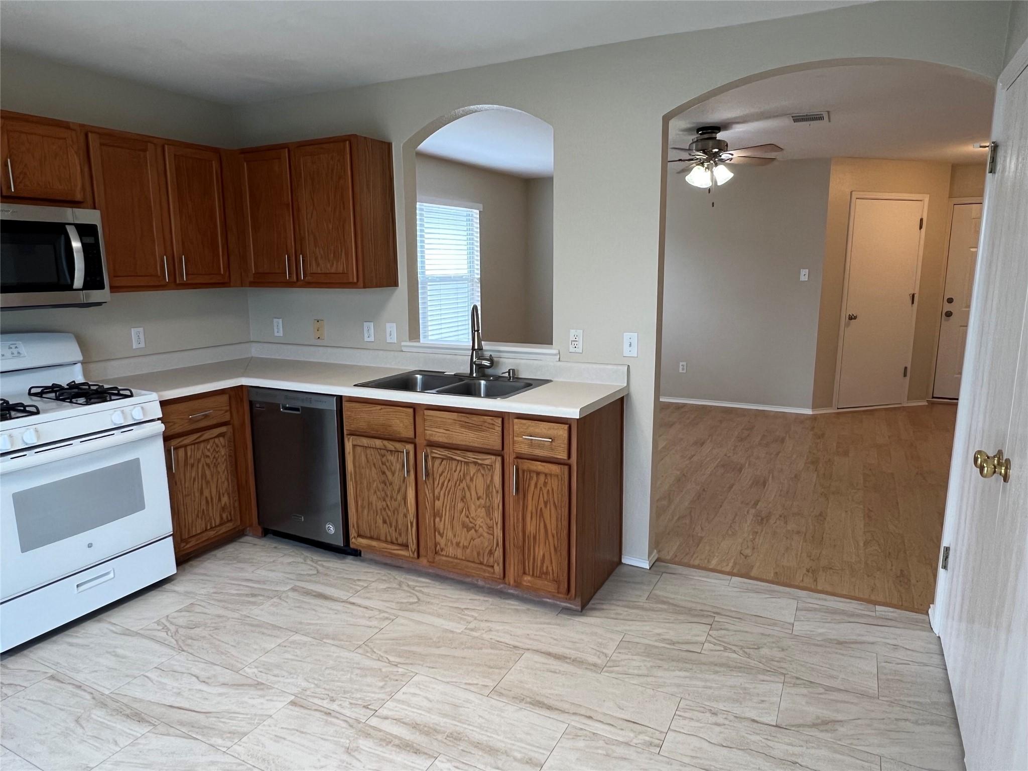 112 Mason Reed Cv, Kyle, TX 78640