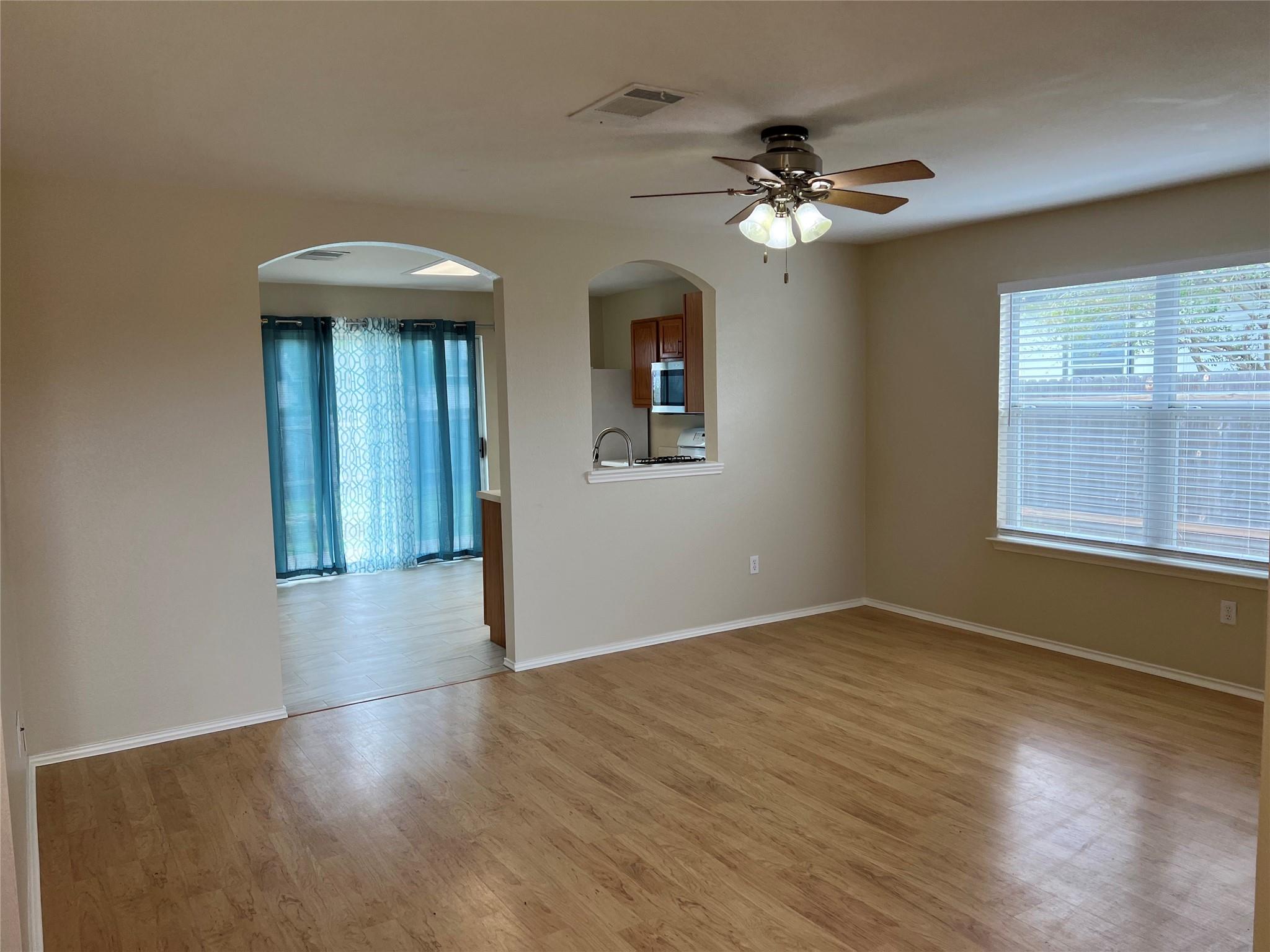 112 Mason Reed Cv, Kyle, TX 78640