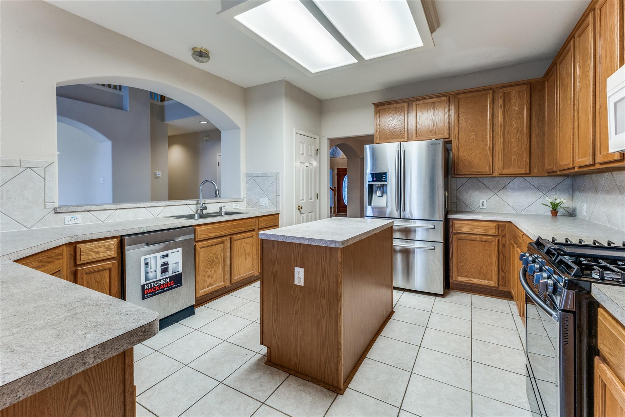 601 Indian Run Dr, Pflugerville, TX 78660