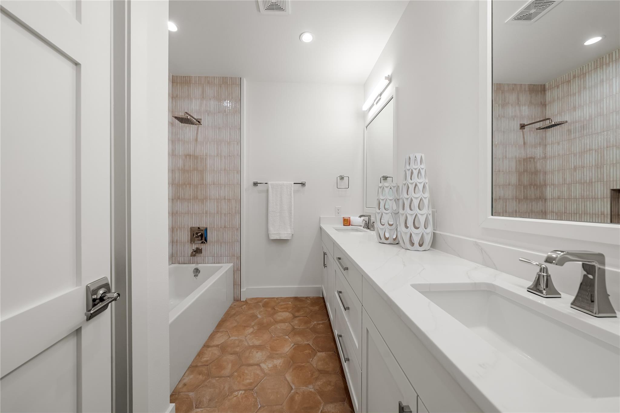 12120 FITZHUGH Pl, Dripping Springs, TX 78620