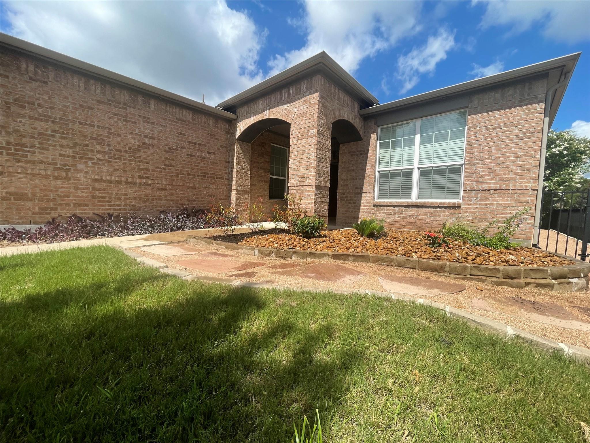 902 Dome Peak Ln, Georgetown, TX 78633