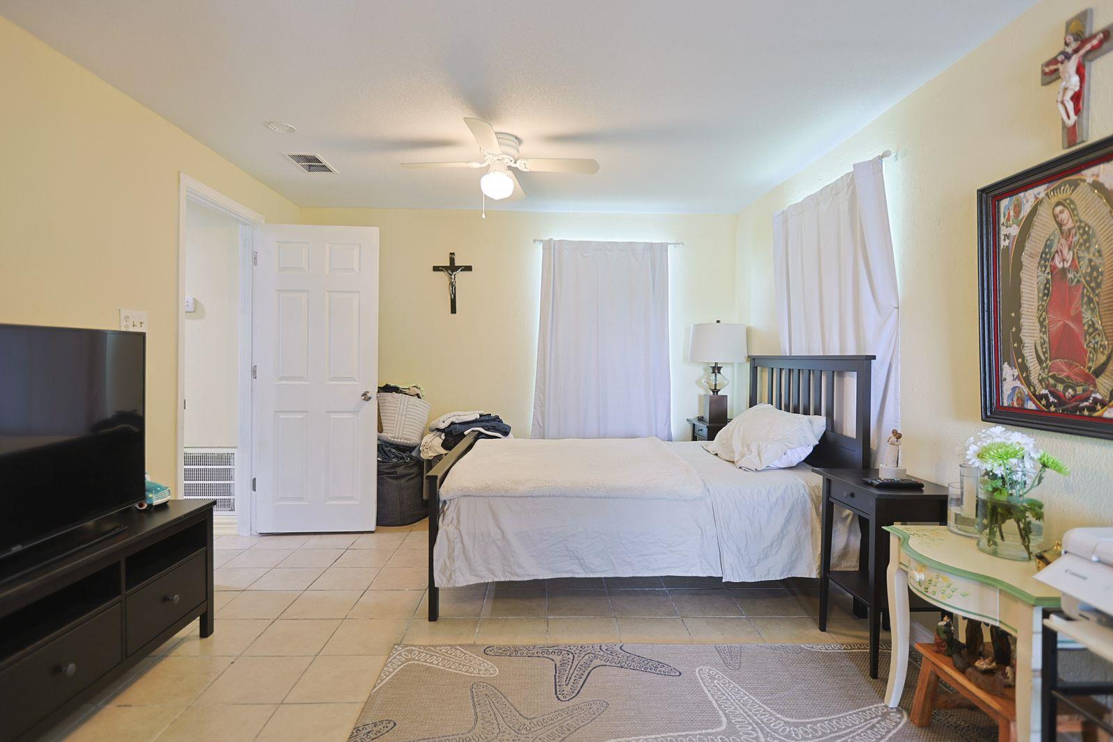 14512 FM 812, Del Valle, TX 78617