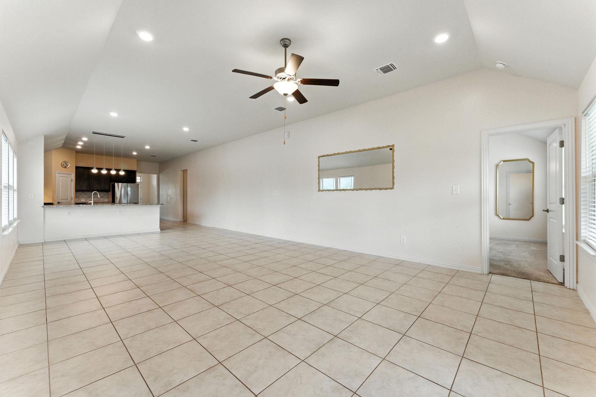 237 Red Granite Dr, Dripping Springs, TX 78620