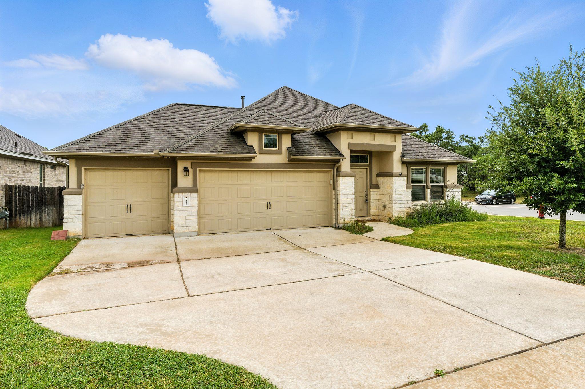 237 Red Granite Dr, Dripping Springs, TX 78620