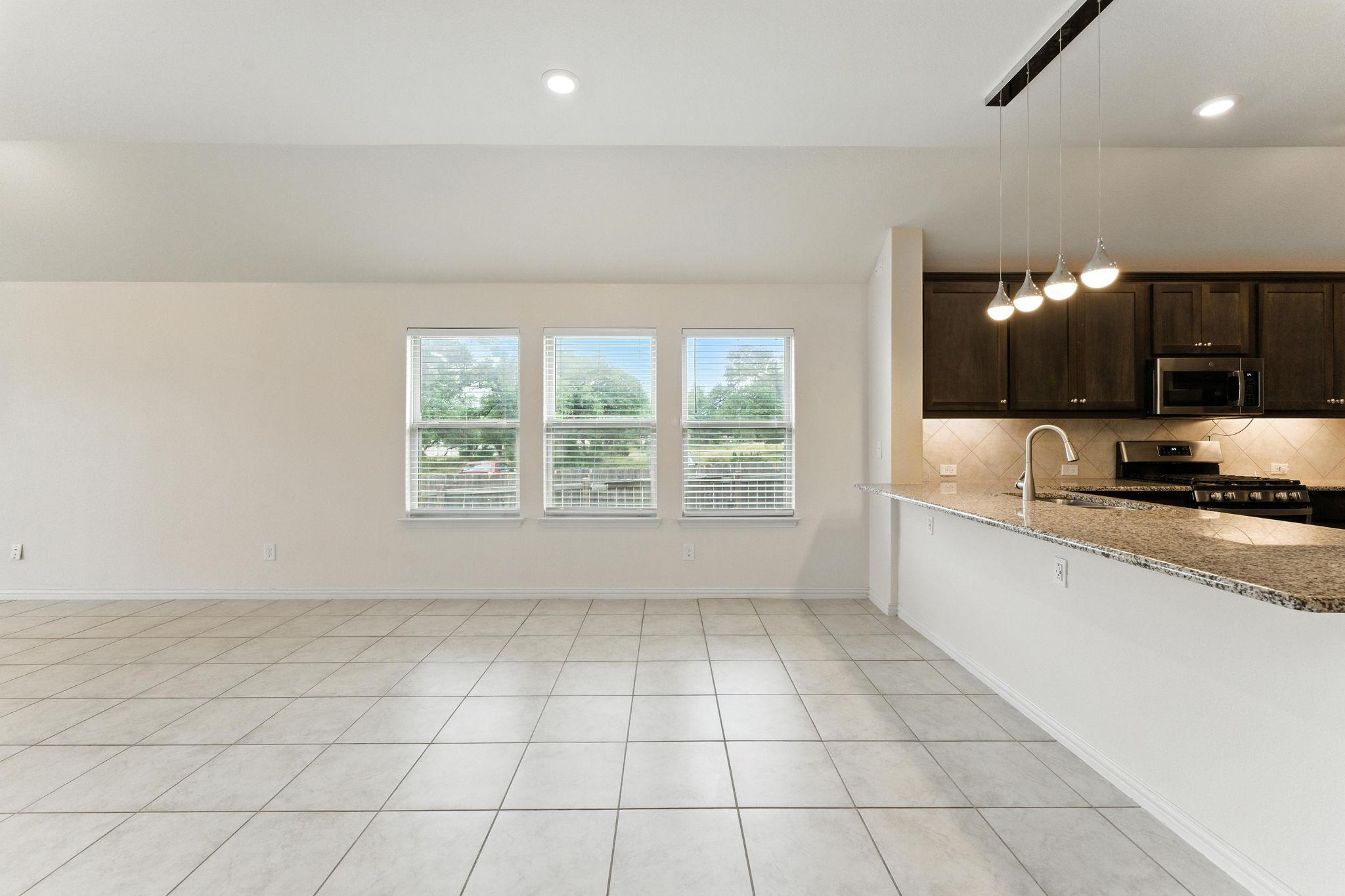 237 Red Granite Dr, Dripping Springs, TX 78620