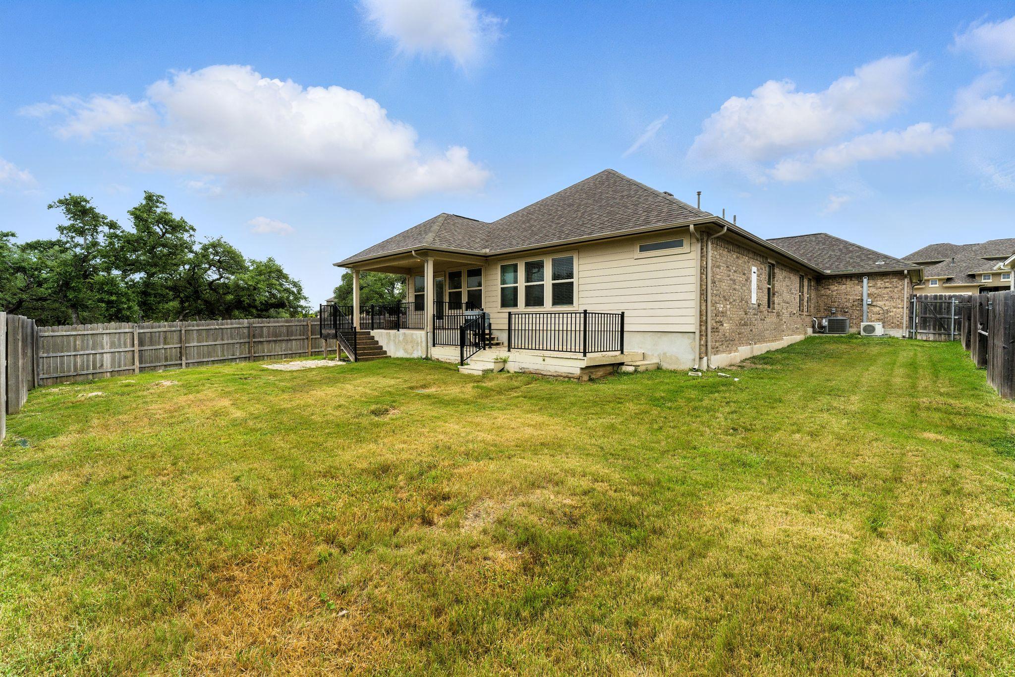 237 Red Granite Dr, Dripping Springs, TX 78620