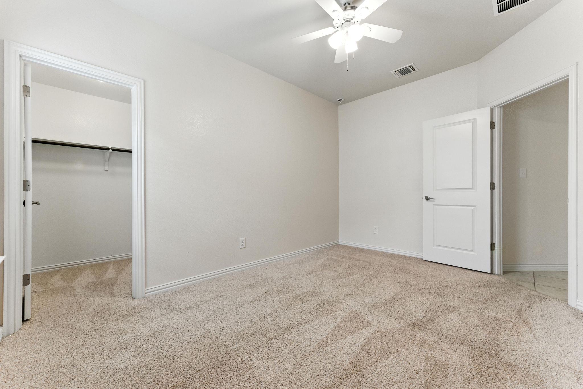 237 Red Granite Dr, Dripping Springs, TX 78620