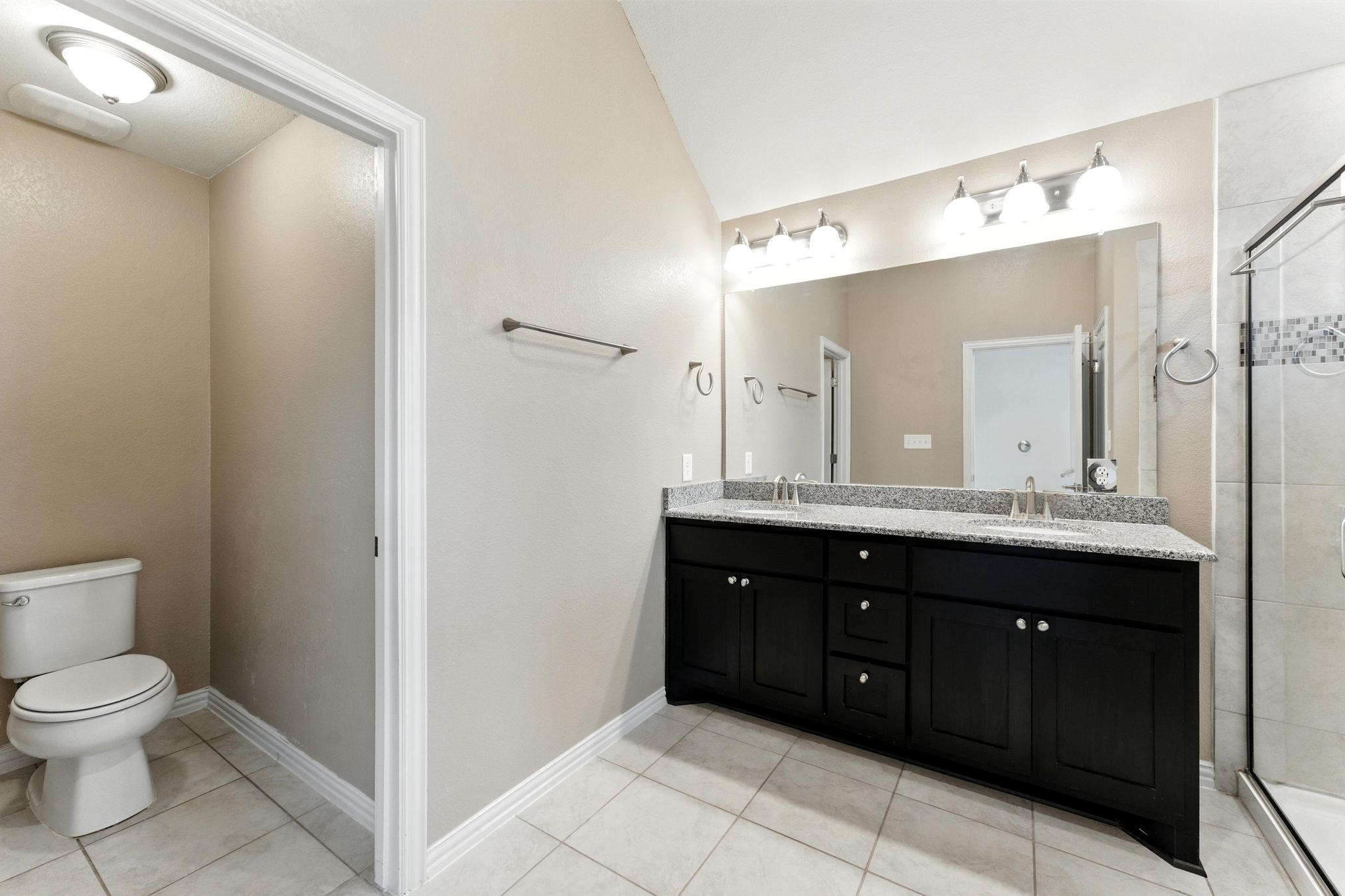 237 Red Granite Dr, Dripping Springs, TX 78620