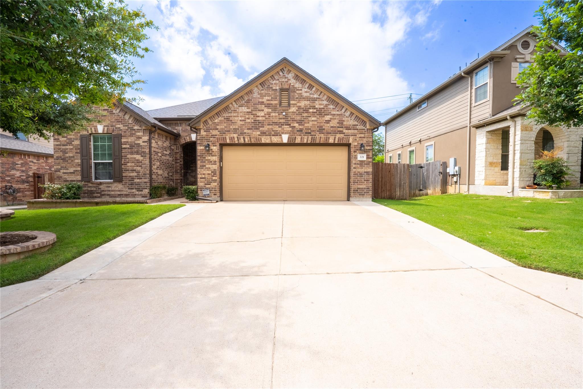 221 Culebra Dr, Georgetown, TX 78626