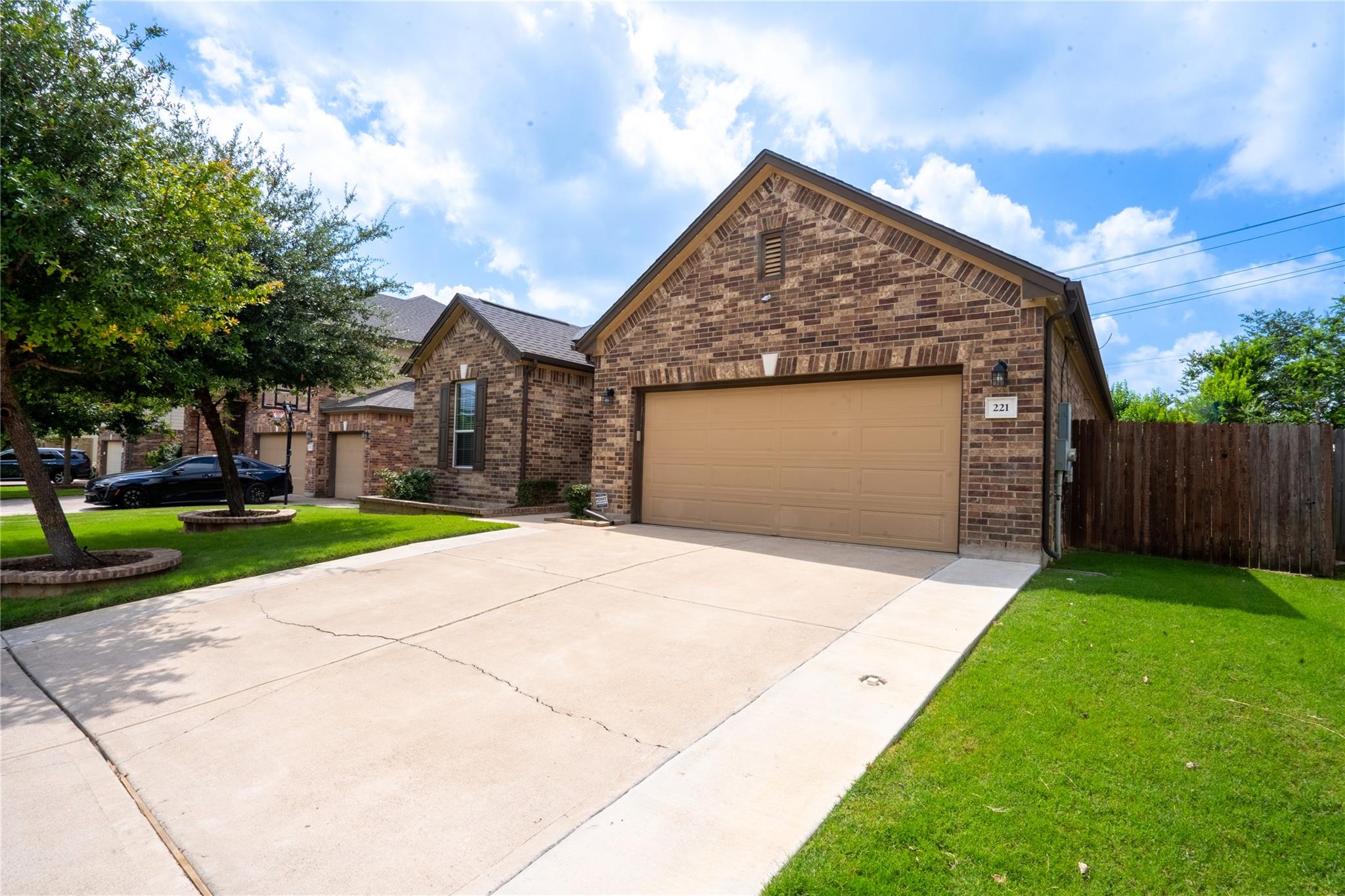 221 Culebra Dr, Georgetown, TX 78626