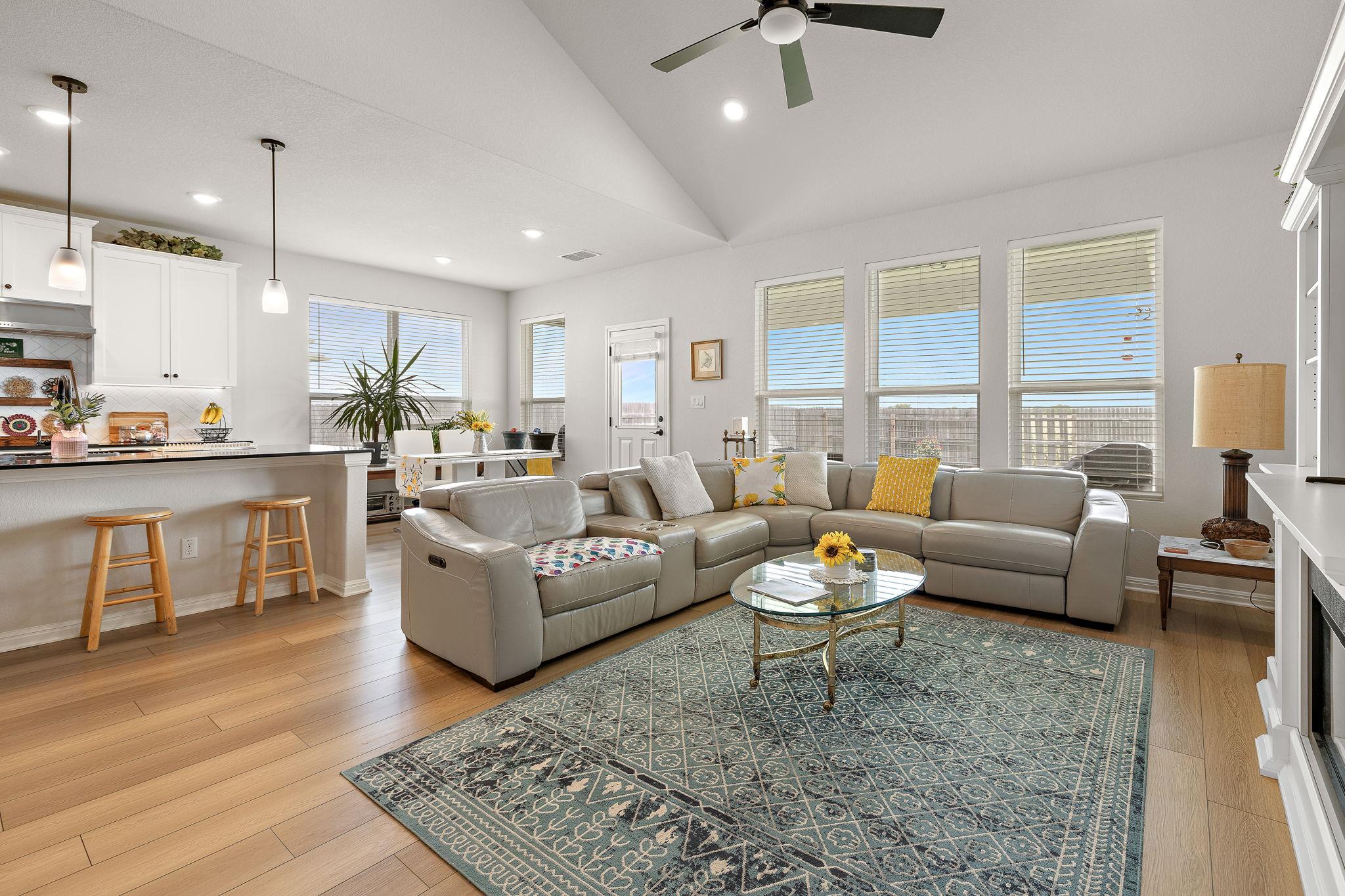 3006 Ottaviano Way, Hutto, TX 78634