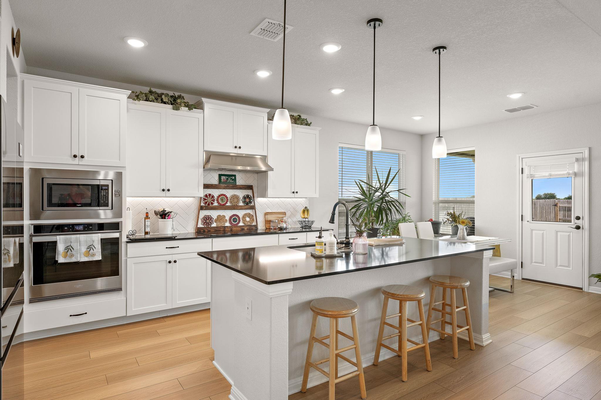 3006 Ottaviano Way, Hutto, TX 78634