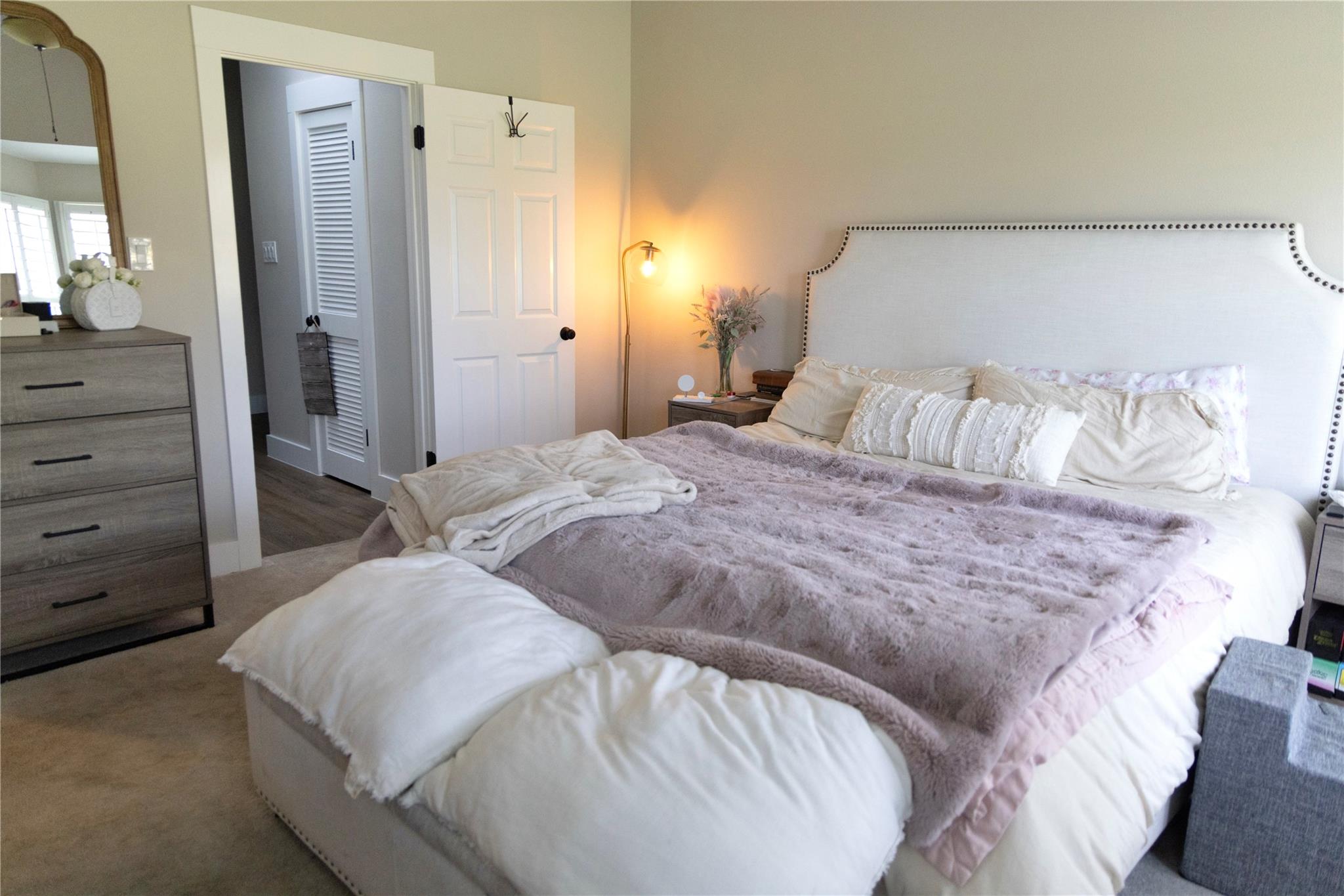 5 Champions Ln, Lakeway, TX 78734