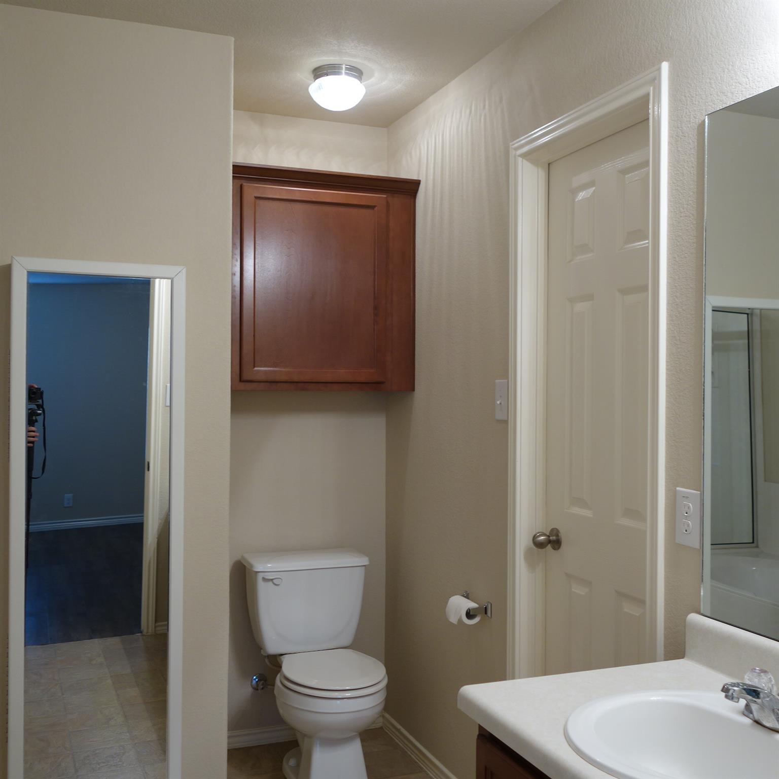 109 Caddis Cv, Kyle, TX 78640