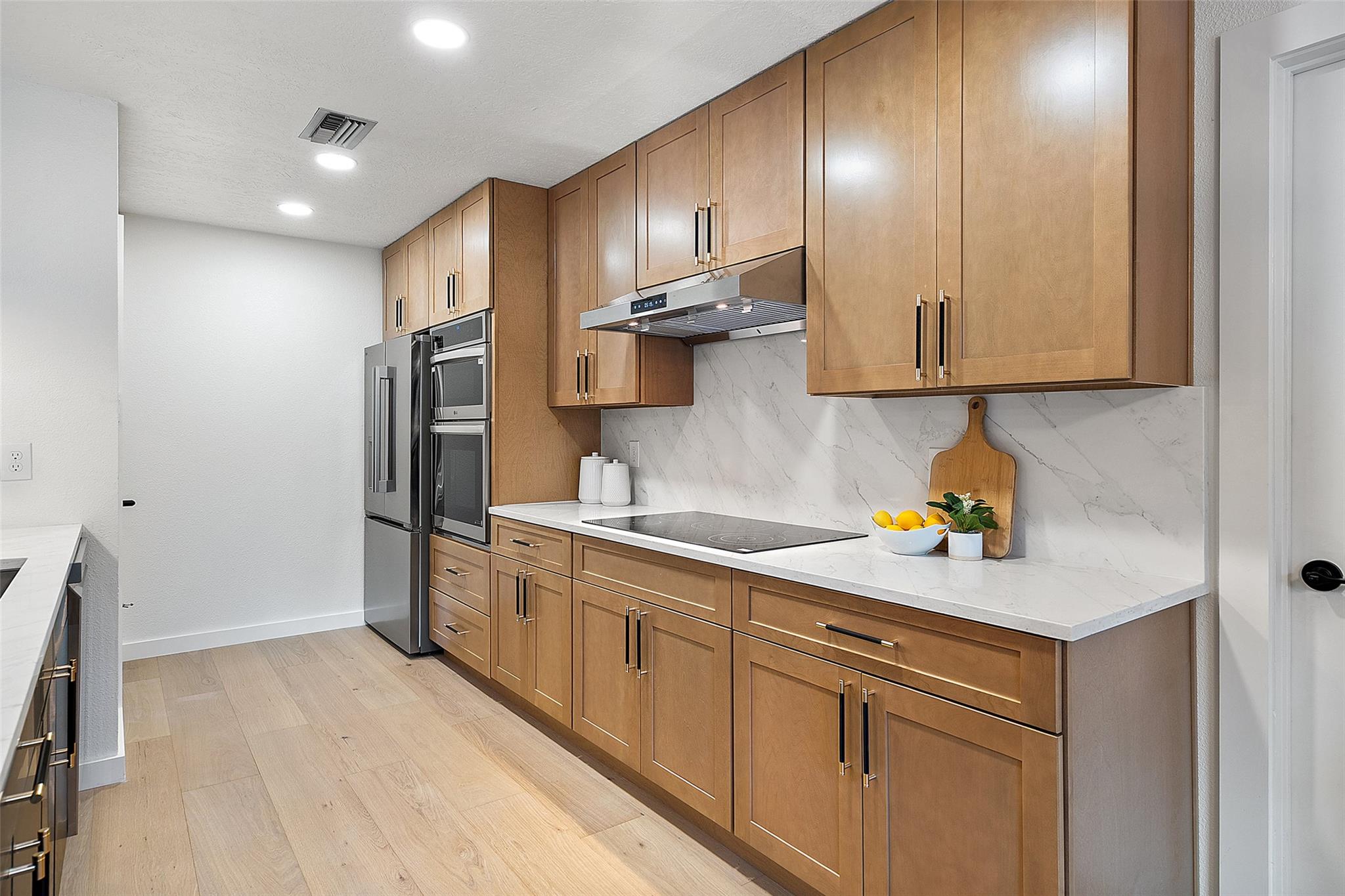 506 Explorer, Lakeway, TX 78734