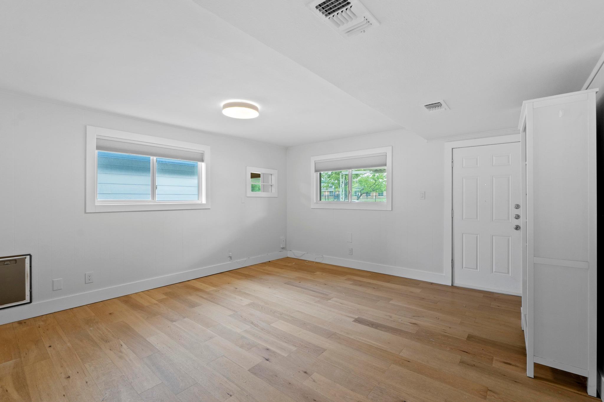 1701 Brentwood St, Austin, TX 78757