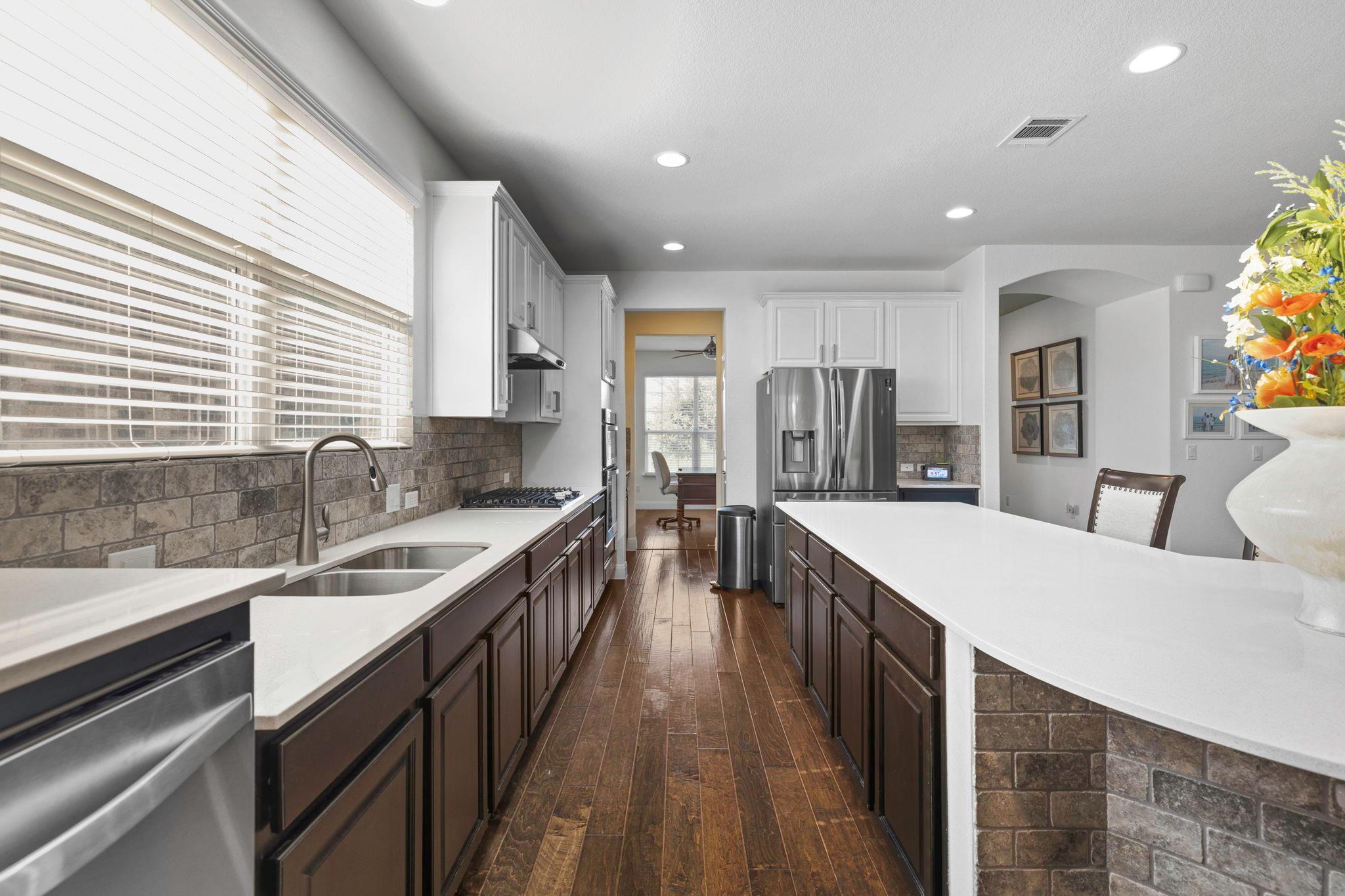706 Kite Ridge St, Georgetown, TX 78633