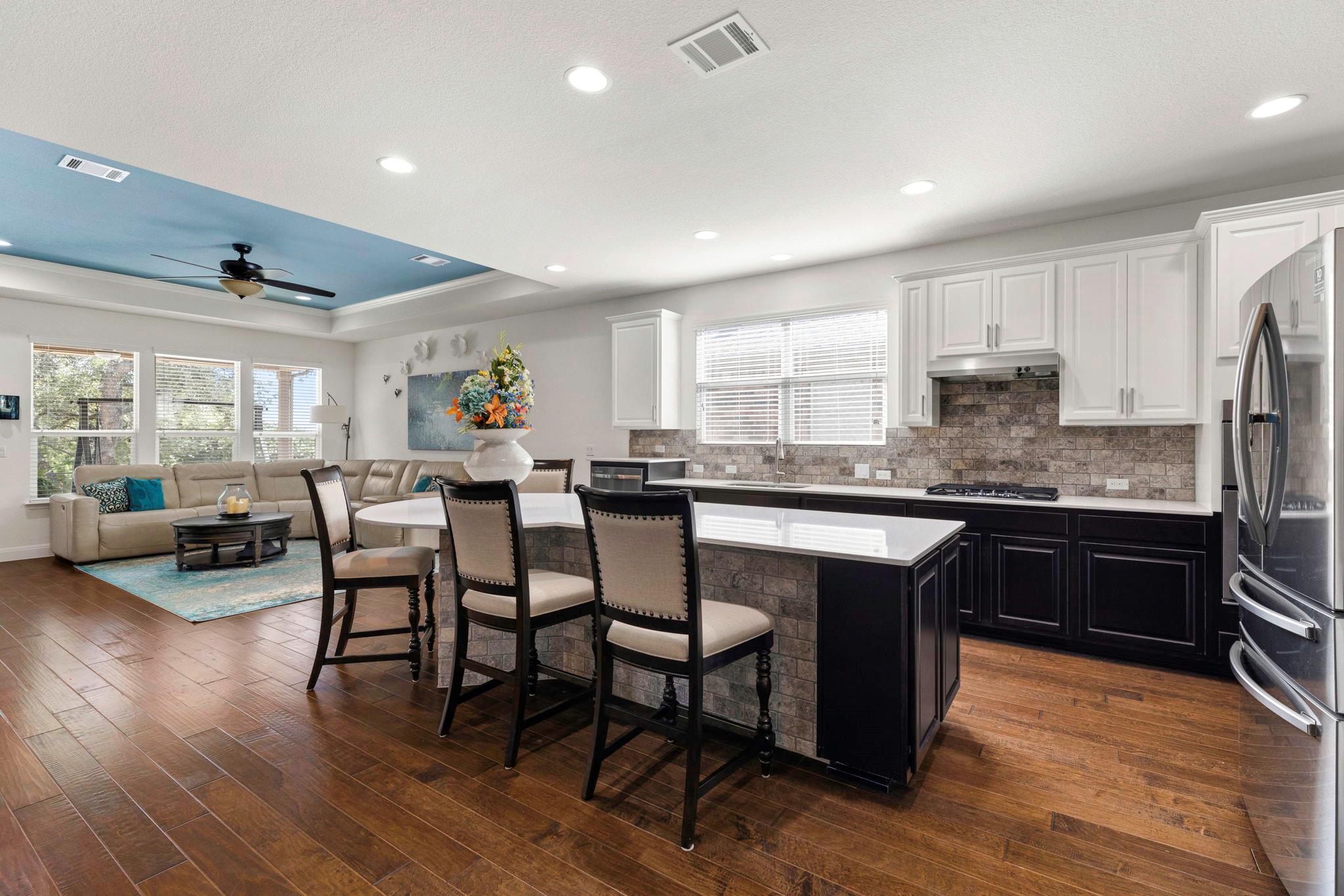 706 Kite Ridge St, Georgetown, TX 78633