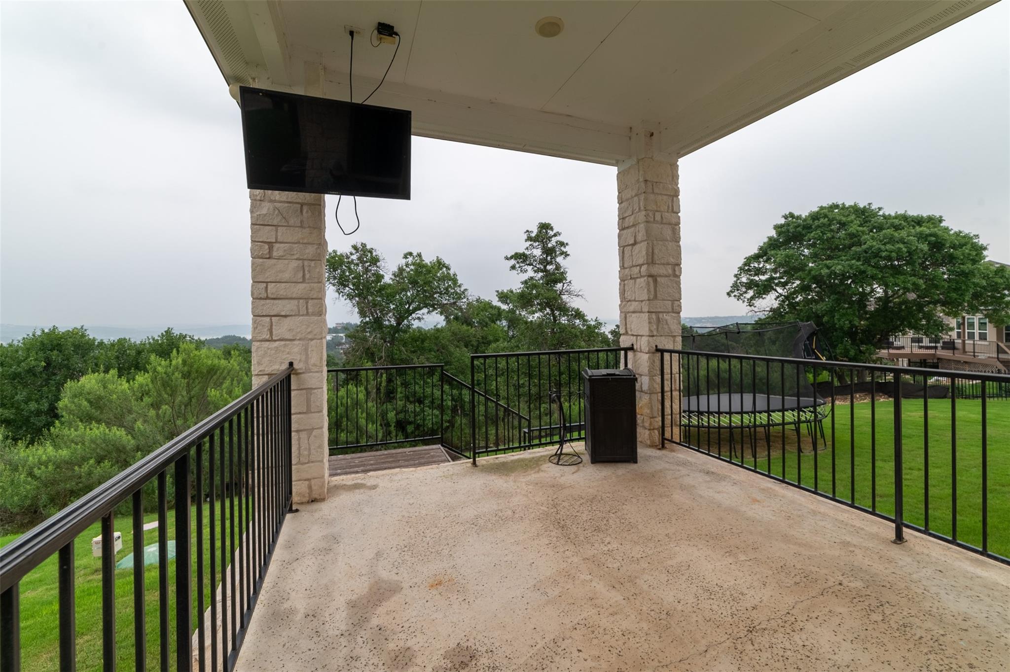 2400 Sunset Vista Cir # 39, Spicewood, TX 78669