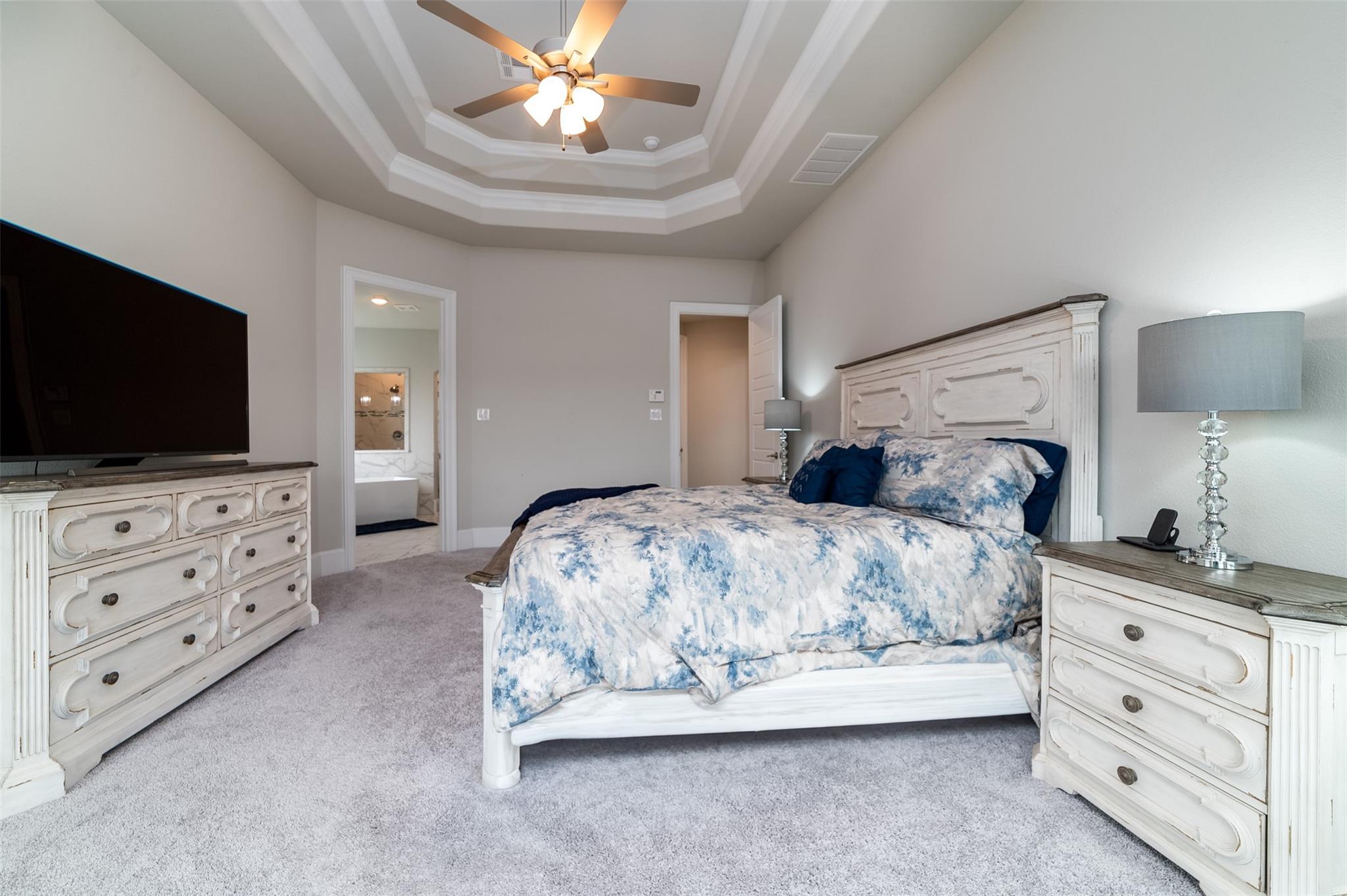2400 Sunset Vista Cir # 39, Spicewood, TX 78669