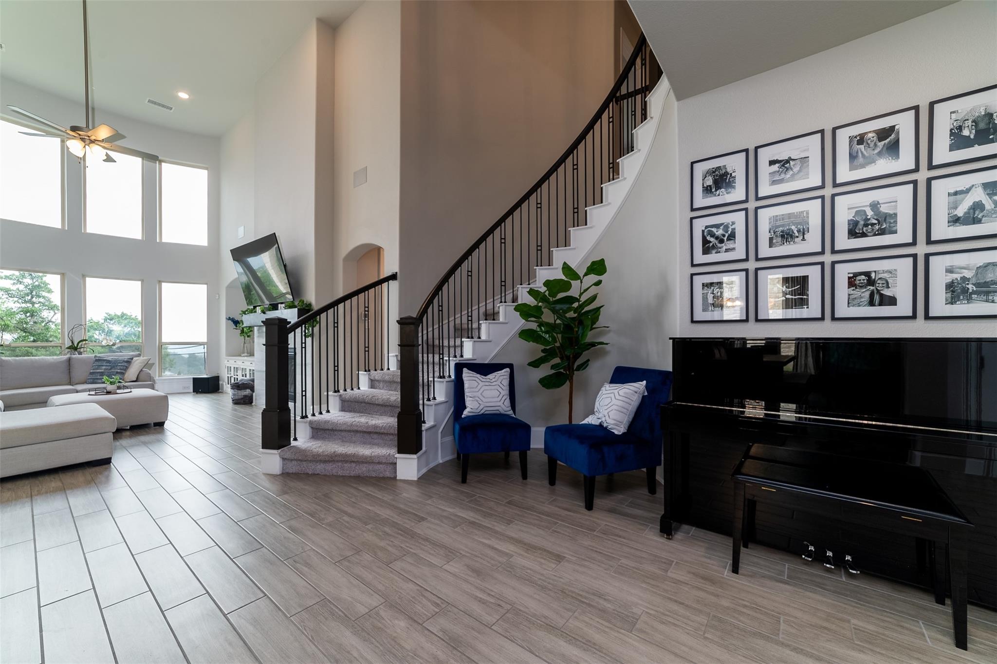2400 Sunset Vista Cir # 39, Spicewood, TX 78669
