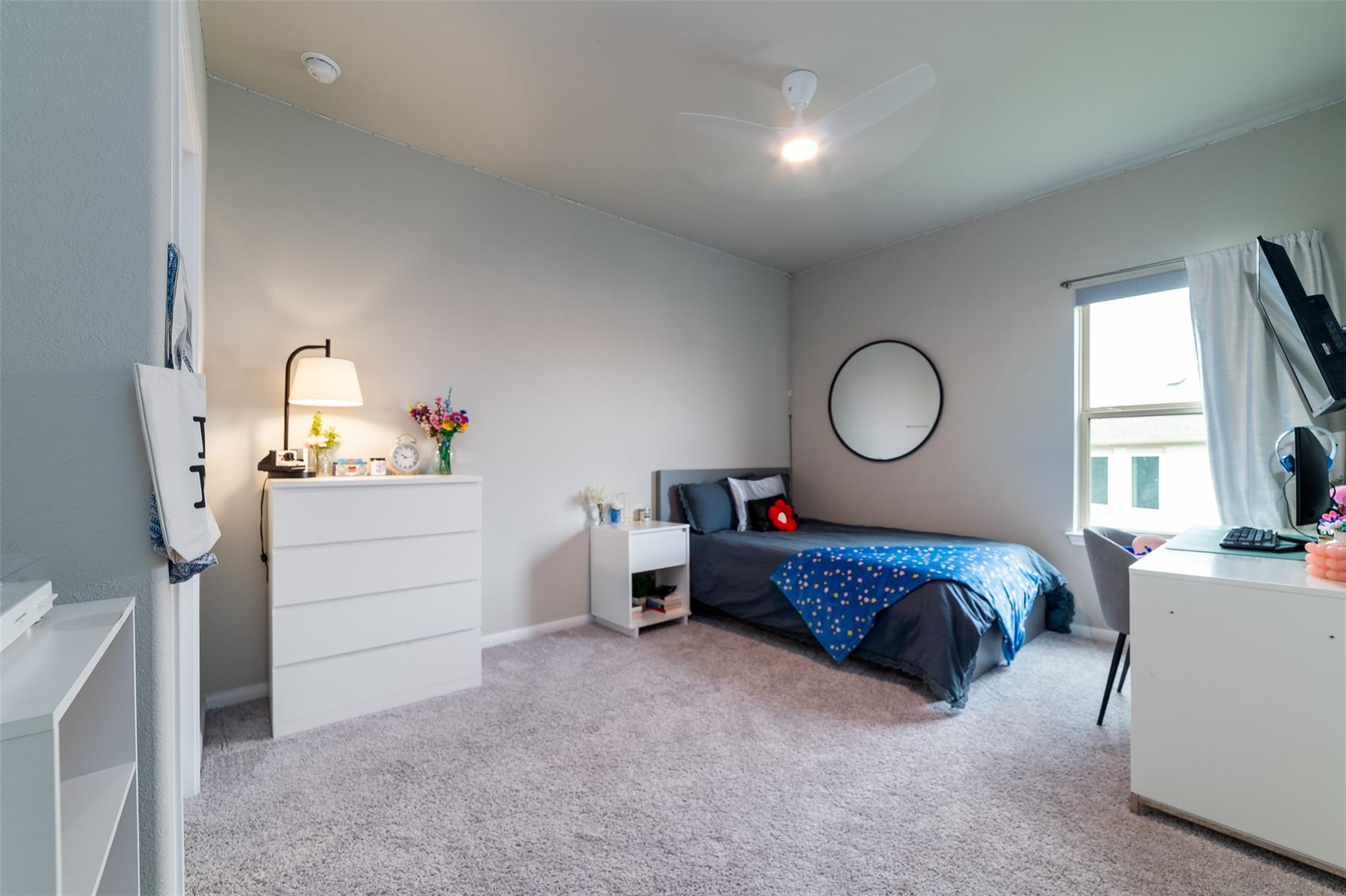 2400 Sunset Vista Cir # 39, Spicewood, TX 78669