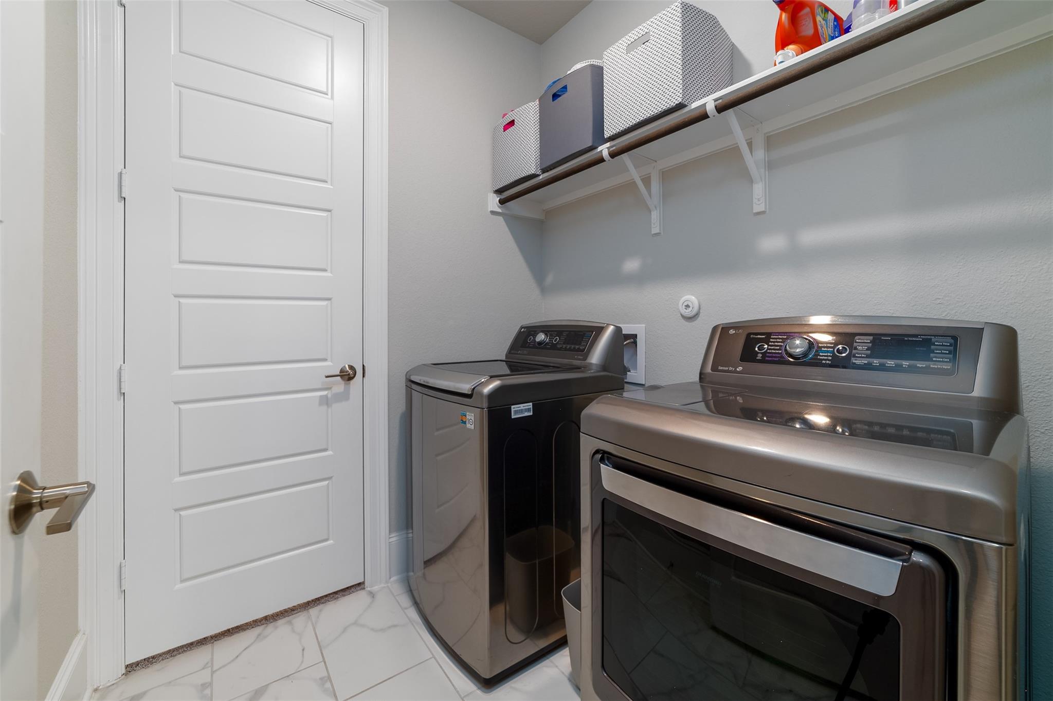 2400 Sunset Vista Cir # 39, Spicewood, TX 78669