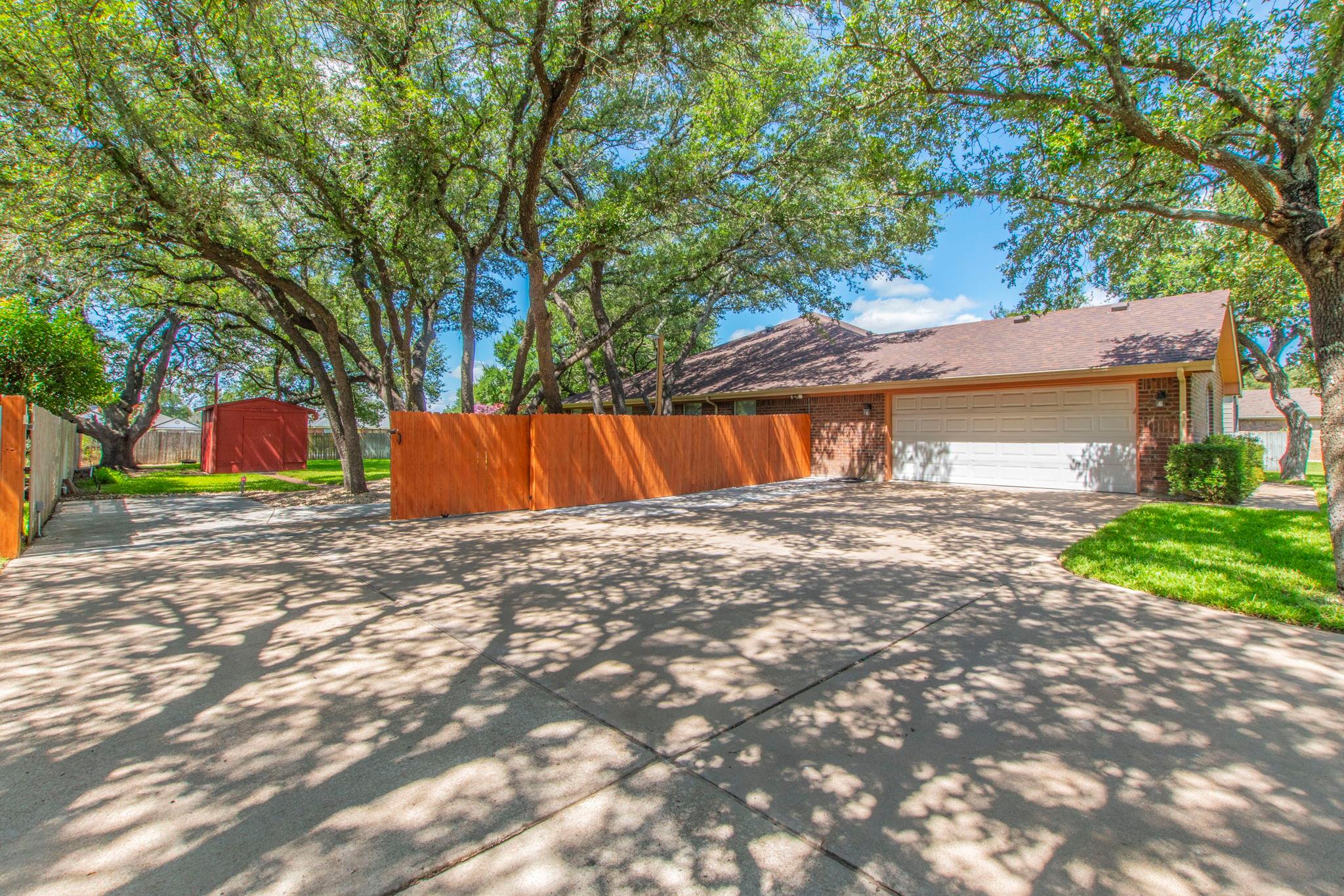 104 Jesse James Dr, Nolanville, TX 76559