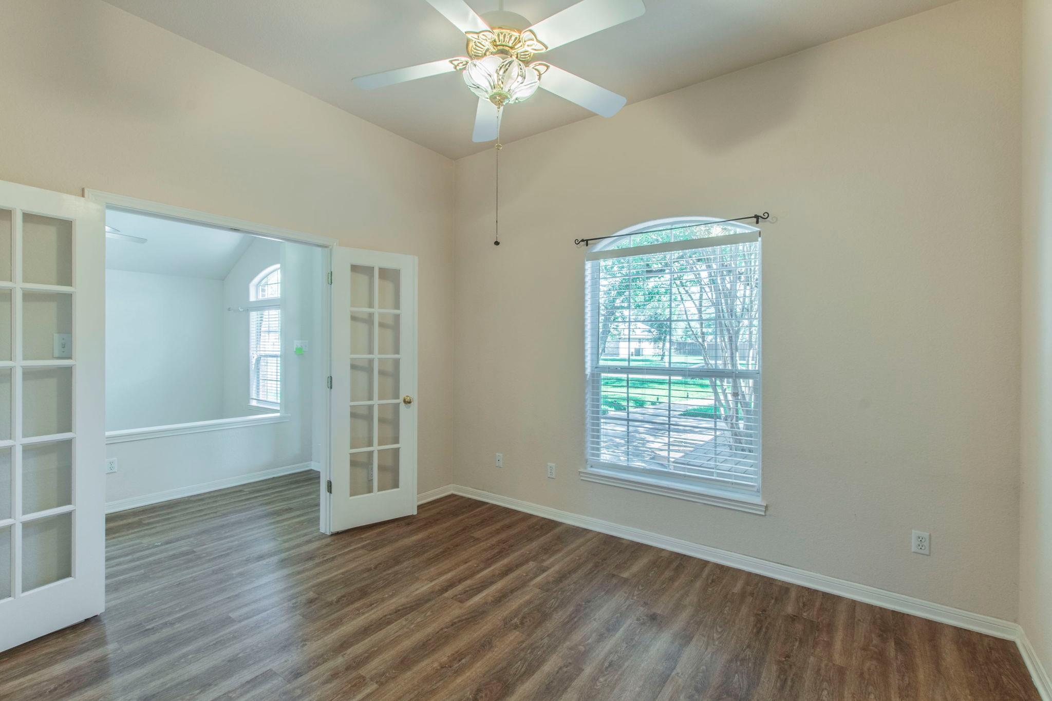 104 Jesse James Dr, Nolanville, TX 76559