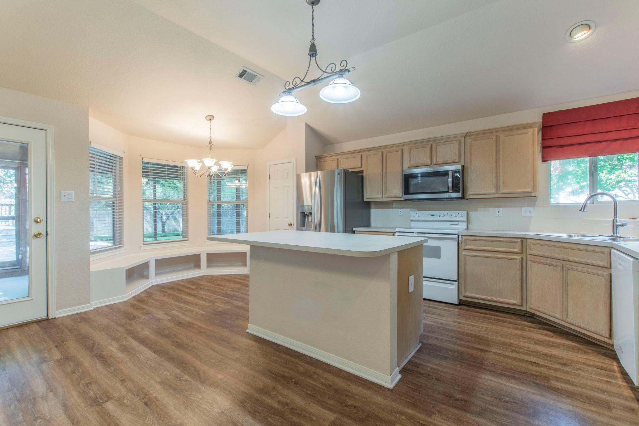 104 Jesse James Dr, Nolanville, TX 76559