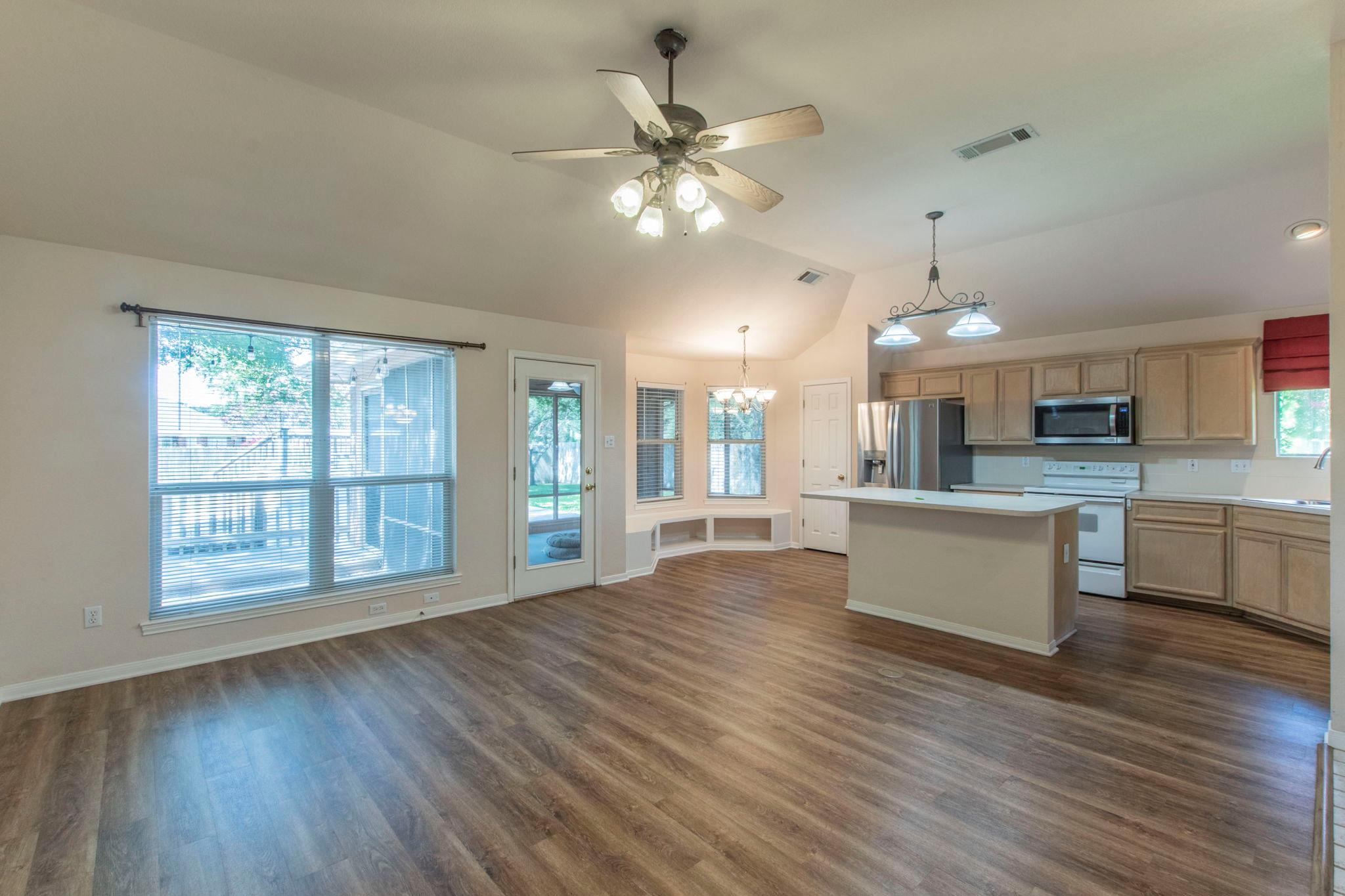 104 Jesse James Dr, Nolanville, TX 76559