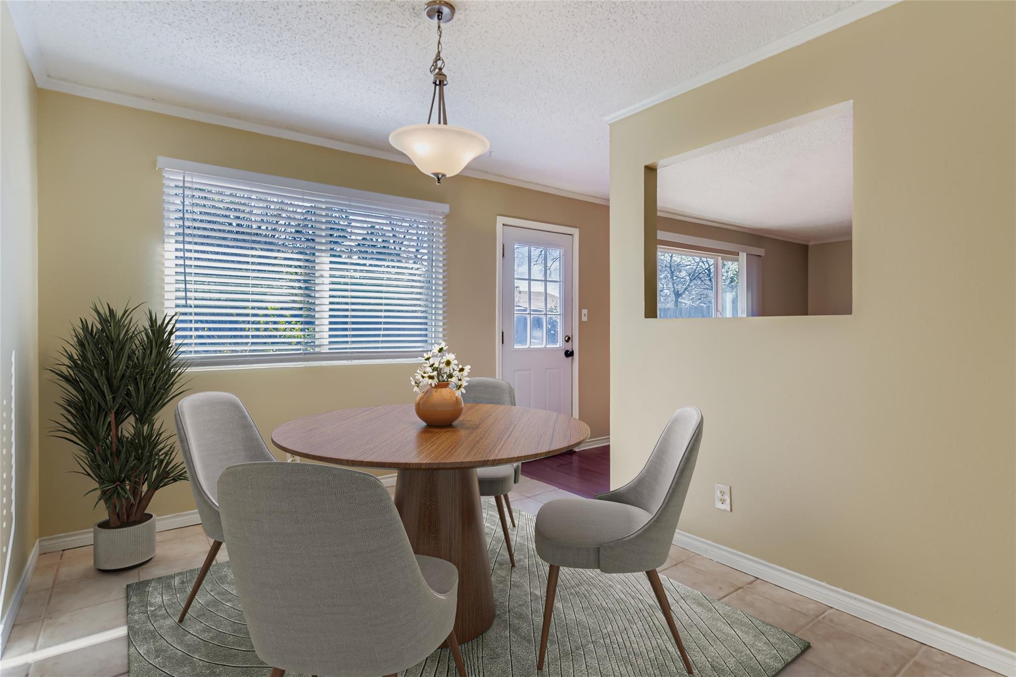 7901 Croftwood Dr, Austin, TX 78749