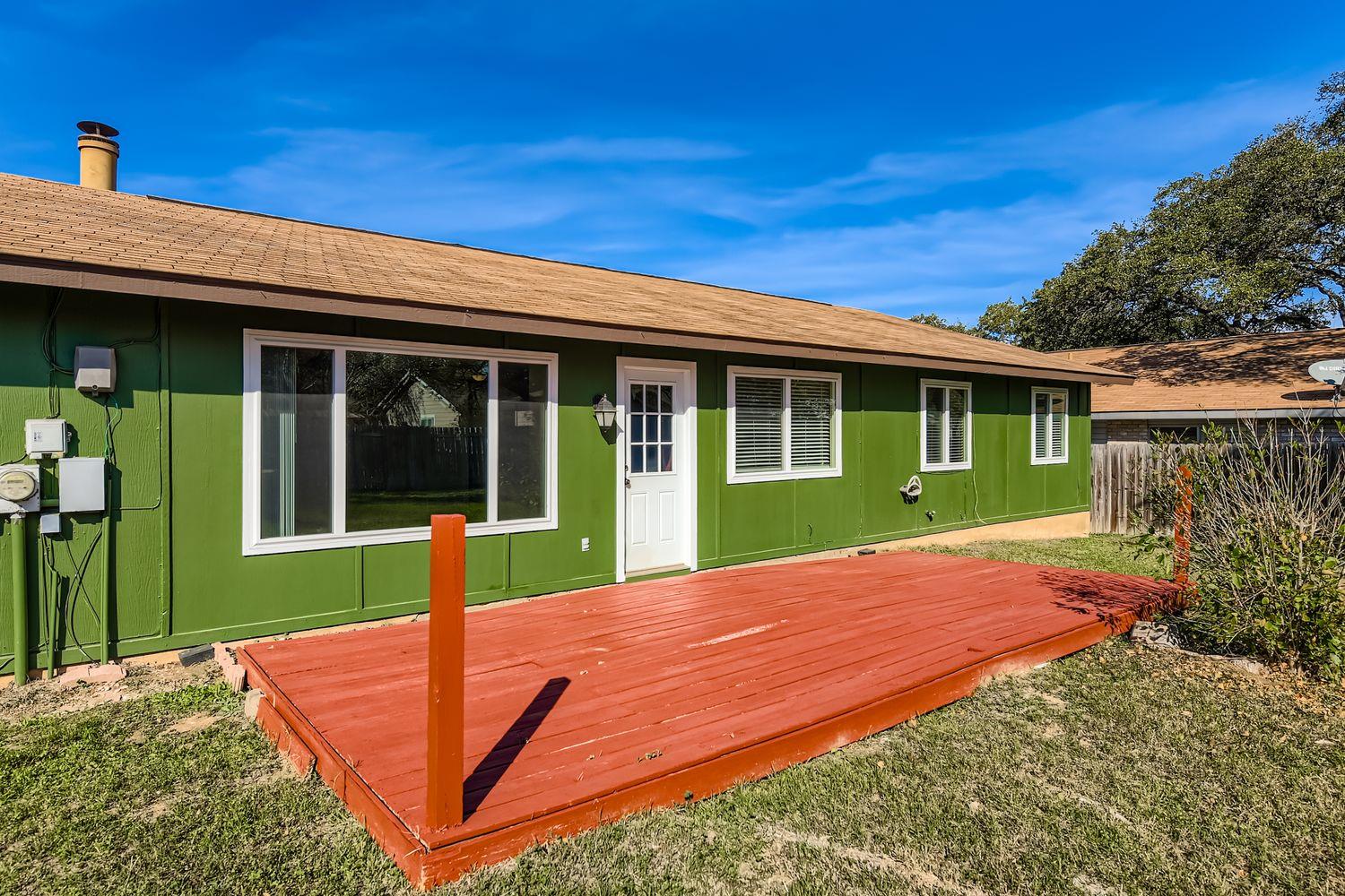 7901 Croftwood Dr, Austin, TX 78749