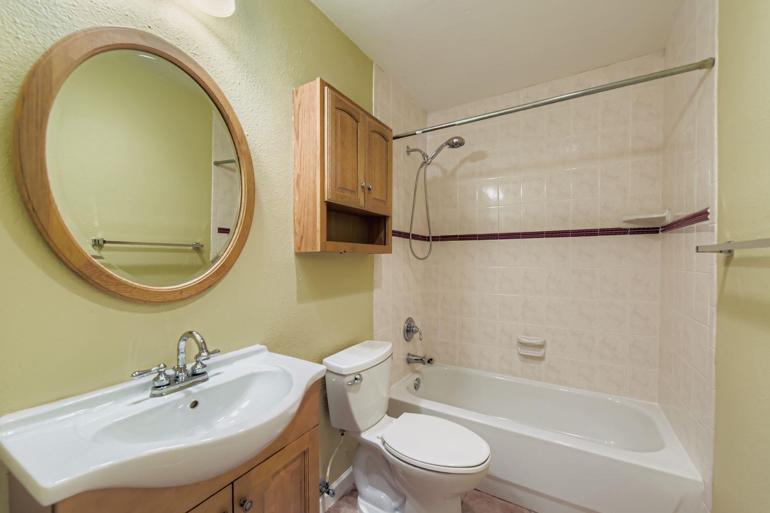 7901 Croftwood Dr, Austin, TX 78749