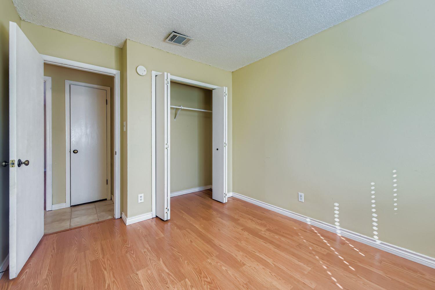 7901 Croftwood Dr, Austin, TX 78749