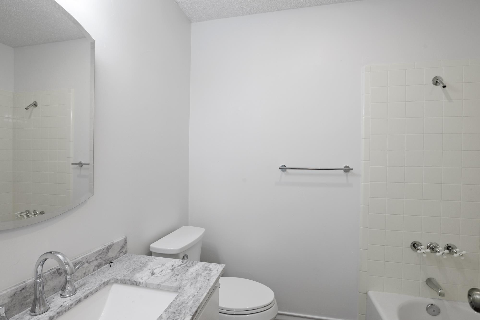 110 Live Oak Ln, Kerrville, TX 78028