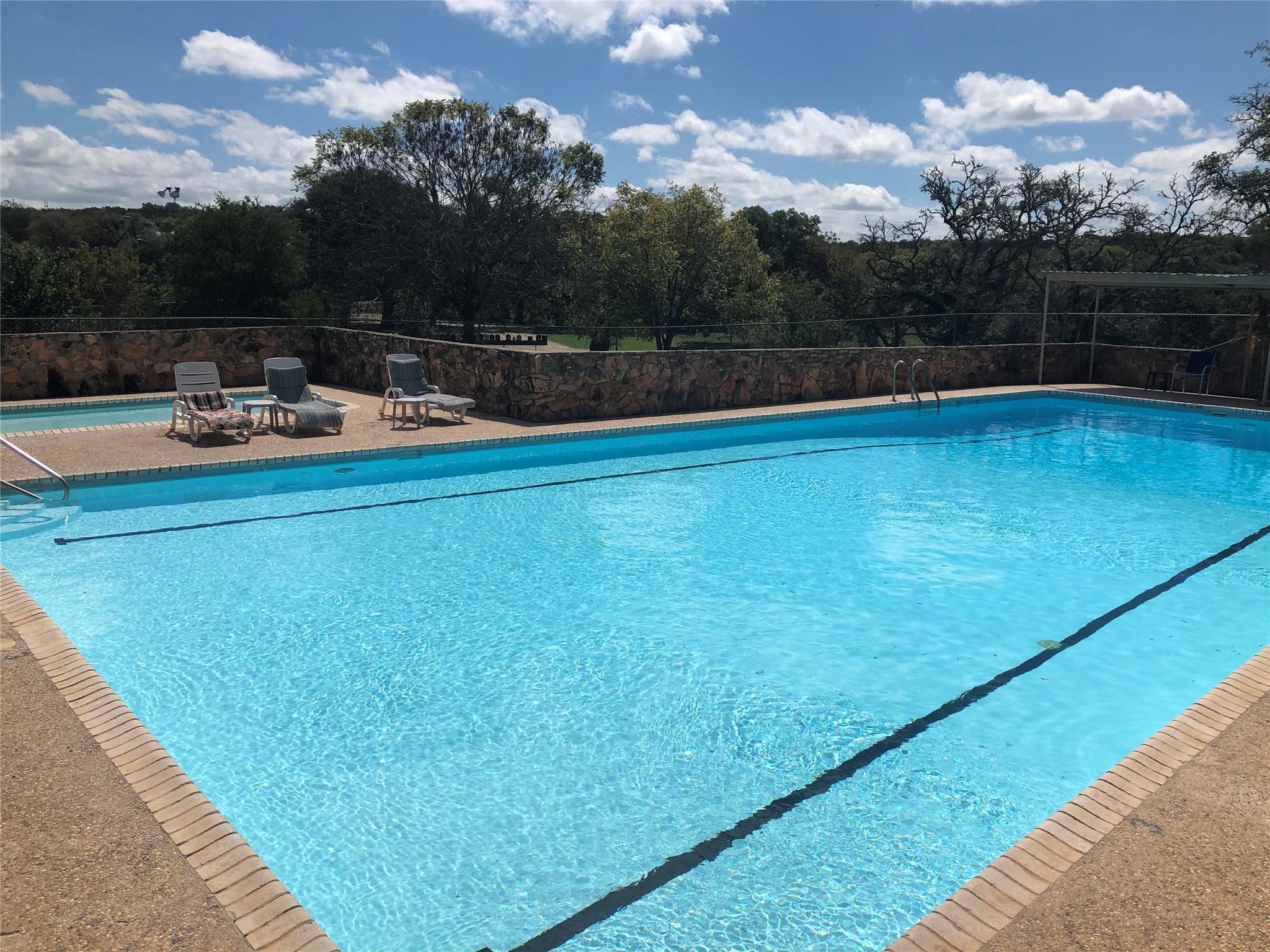 110 Live Oak Ln, Kerrville, TX 78028