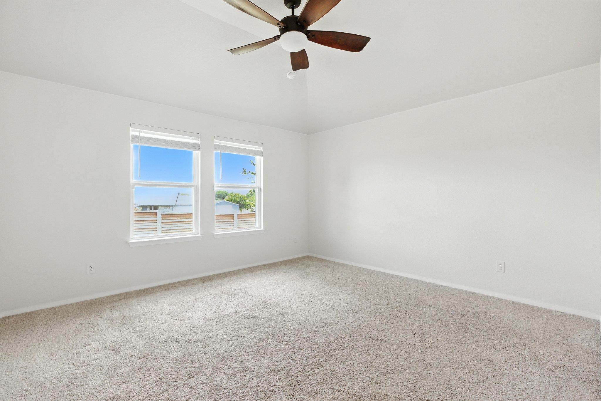 337 Spiny Lizard Ln, San Marcos, TX 78666