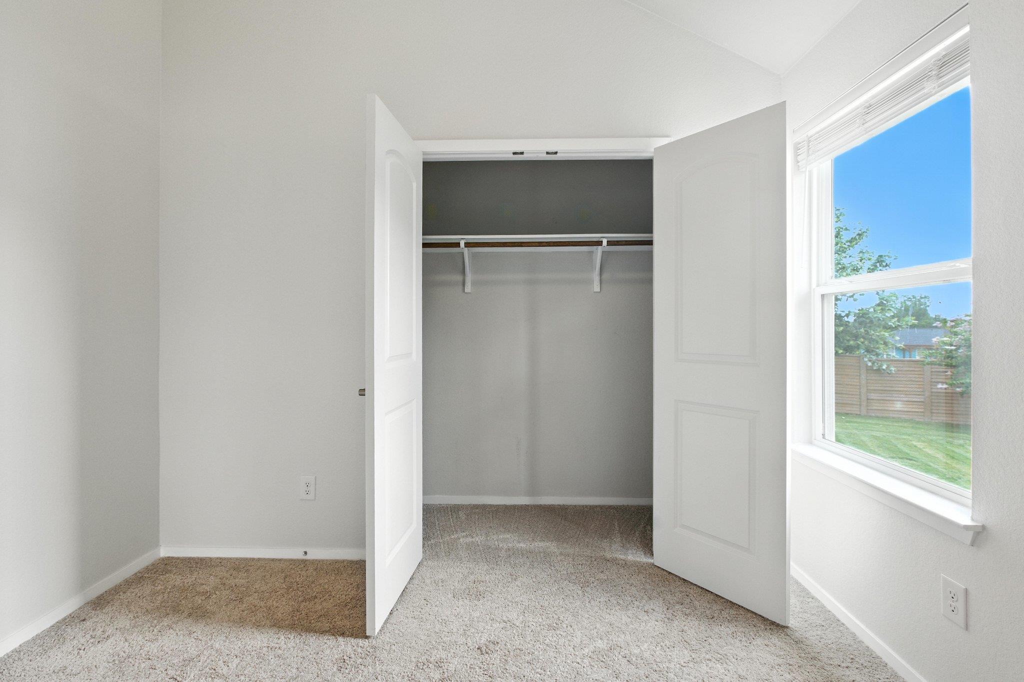 337 Spiny Lizard Ln, San Marcos, TX 78666