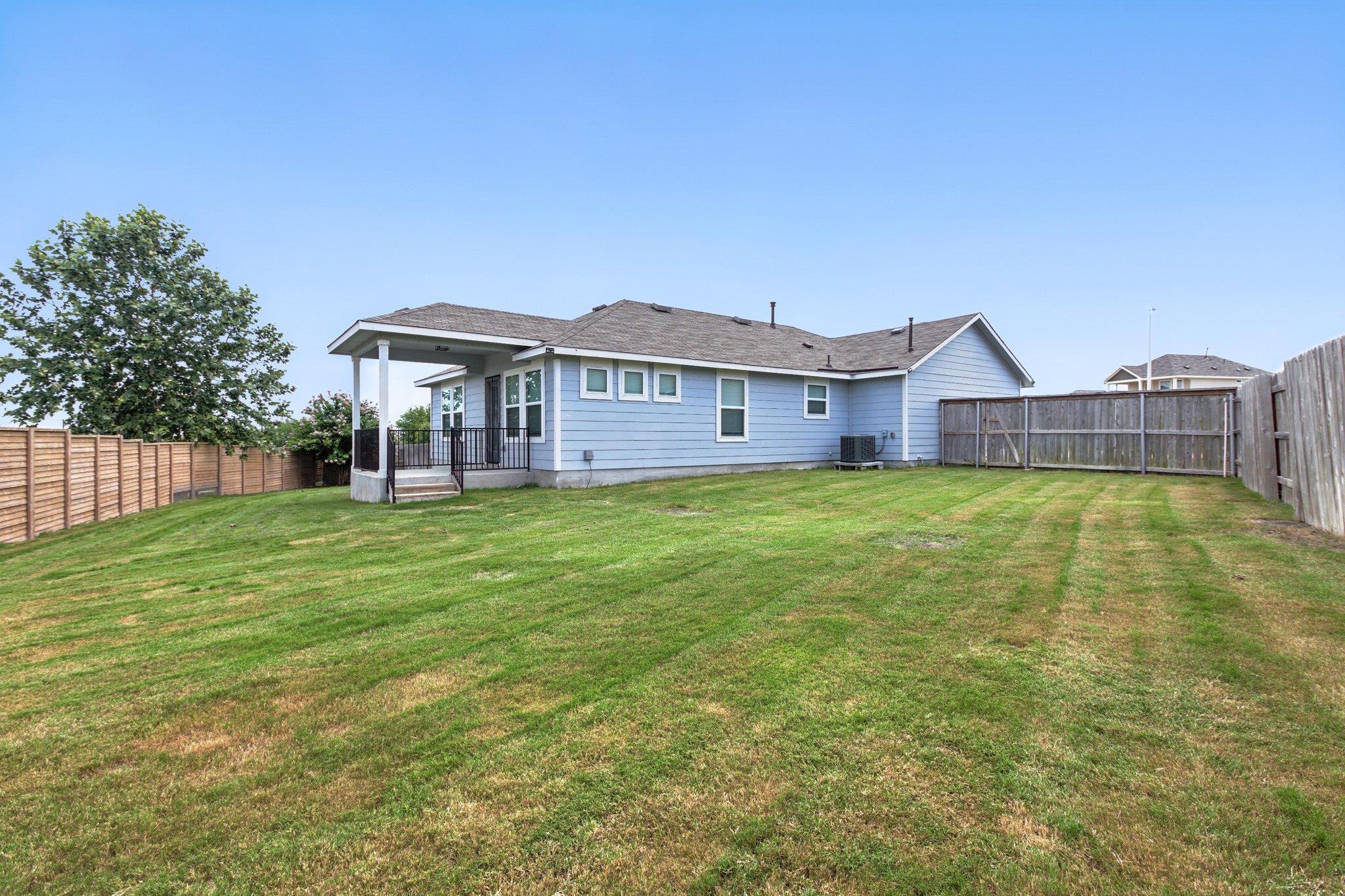 337 Spiny Lizard Ln, San Marcos, TX 78666