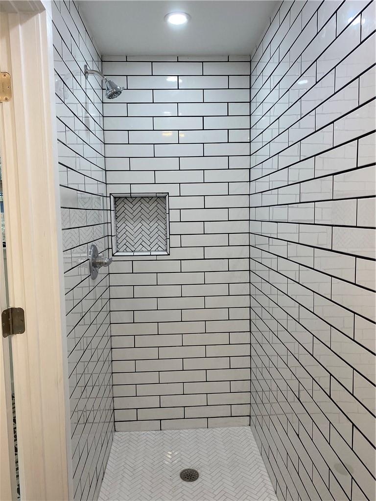 2605 Enfield Rd # 109, Austin, TX 78703