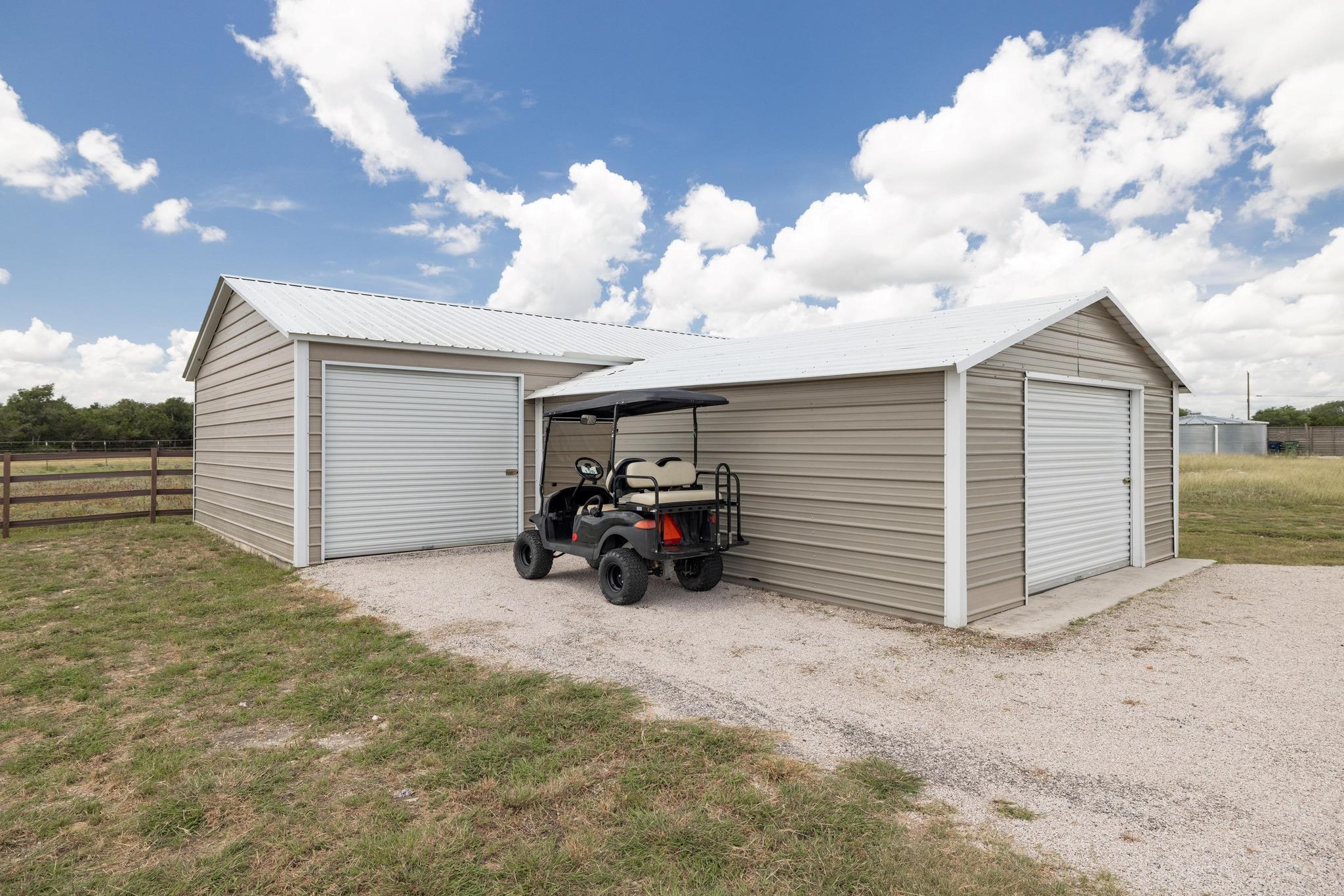 215 Mesa Vista Dr, Leander, TX 78641