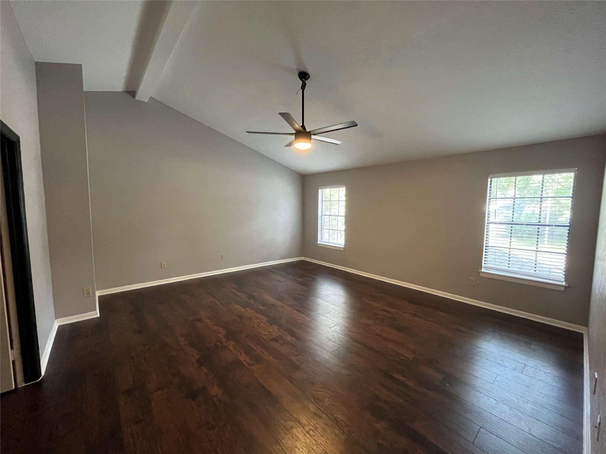 5622 Maple Square Dr, Houston, TX 77339