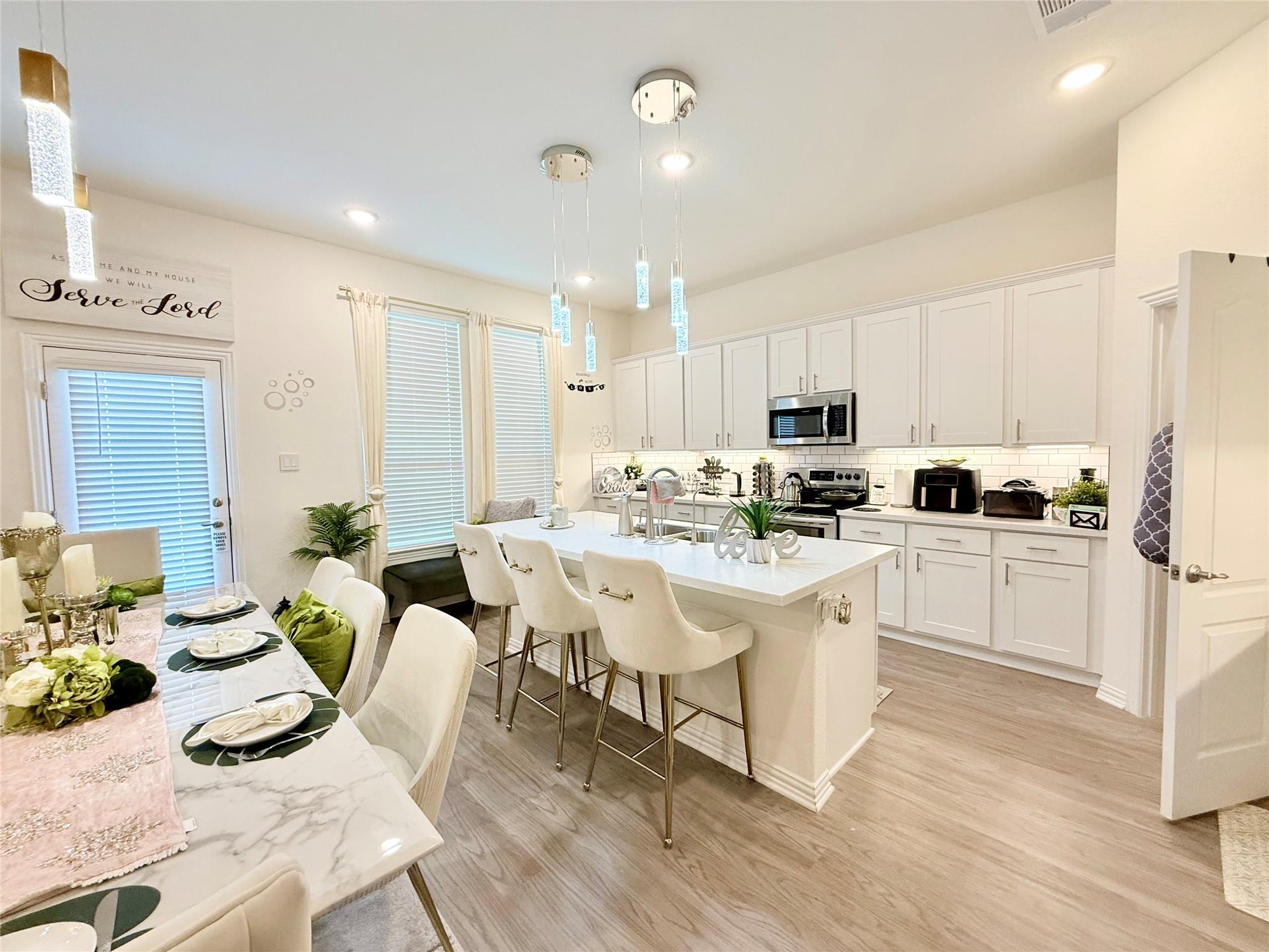 1336 Morning View Rd, Georgetown, TX 78628