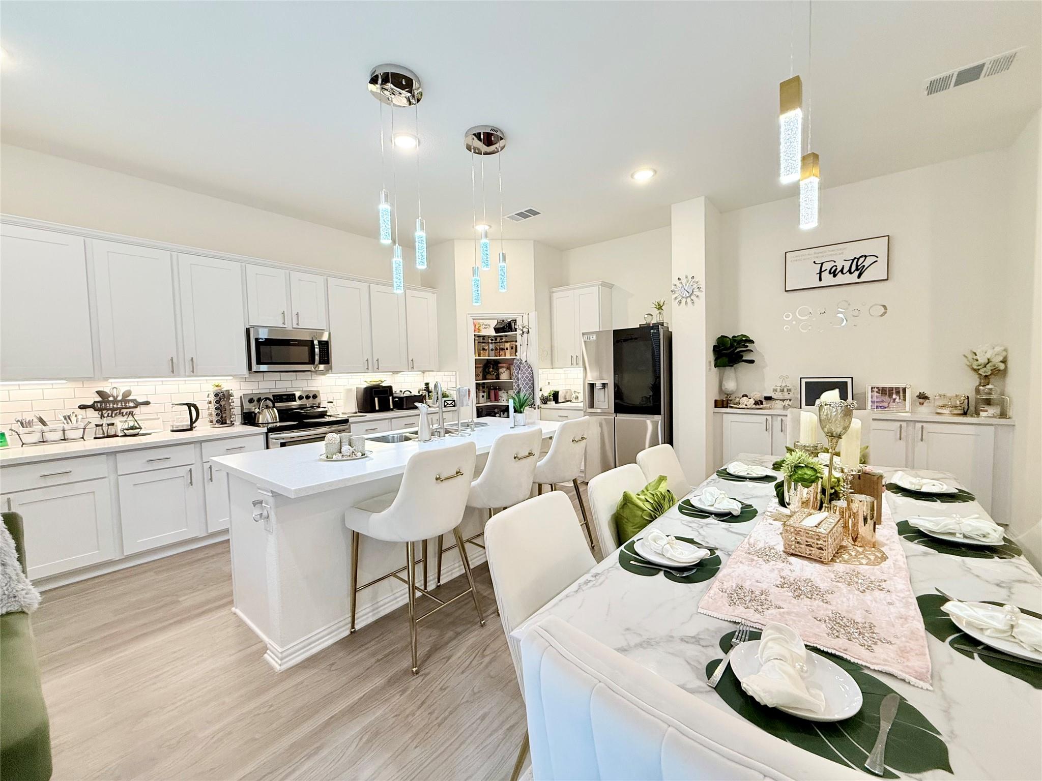 1336 Morning View Rd, Georgetown, TX 78628